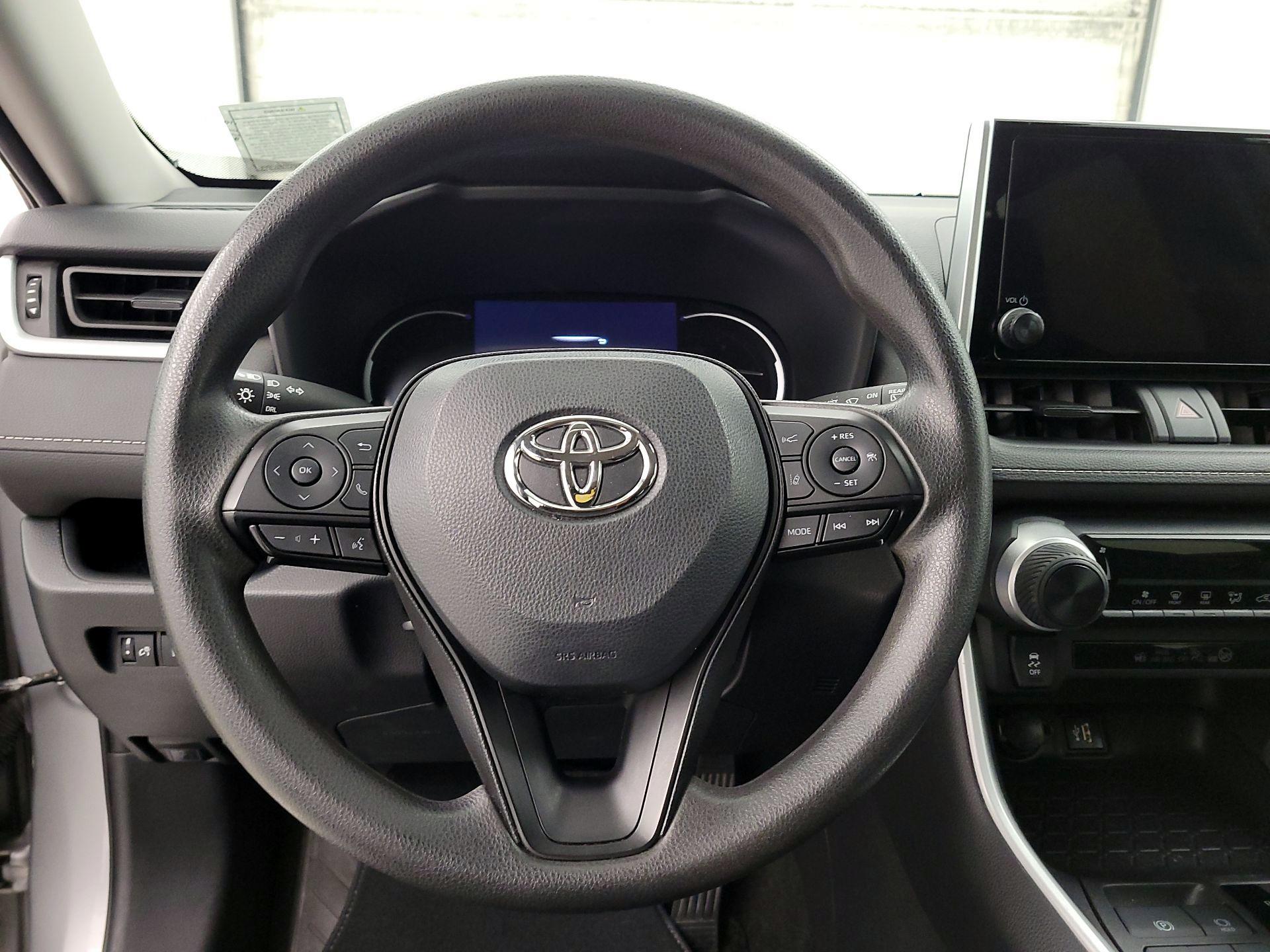 Thumbnail: 2024 Toyota RAV4 - 10