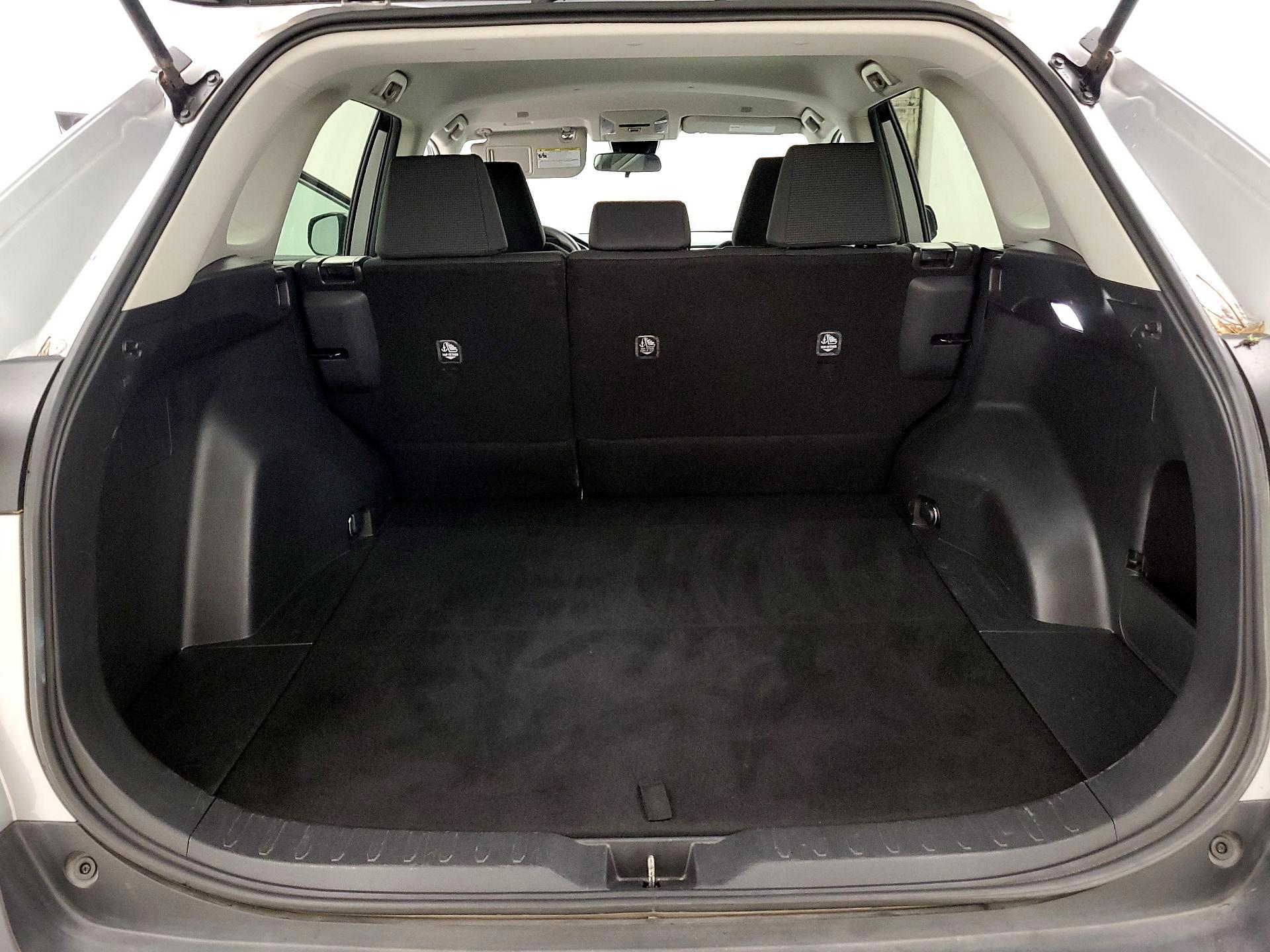 Thumbnail: 2024 Toyota RAV4 - 18