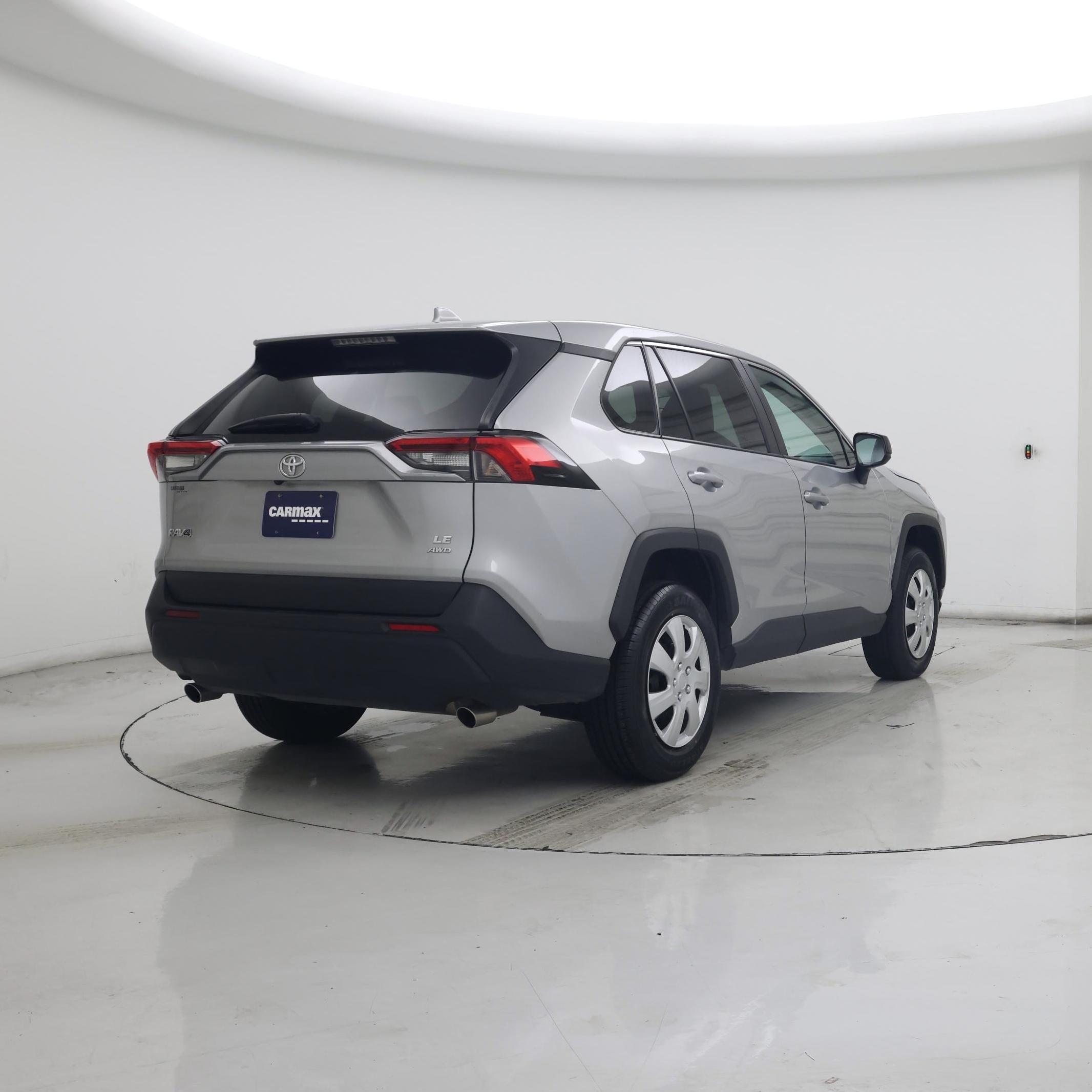 Thumbnail: 2024 Toyota RAV4 - 8