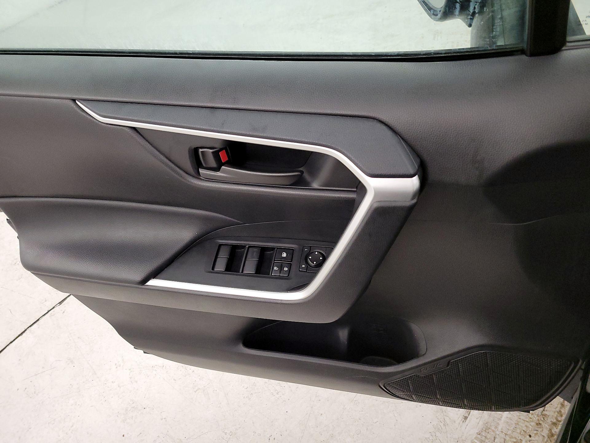 Thumbnail: 2024 Toyota RAV4 - 12