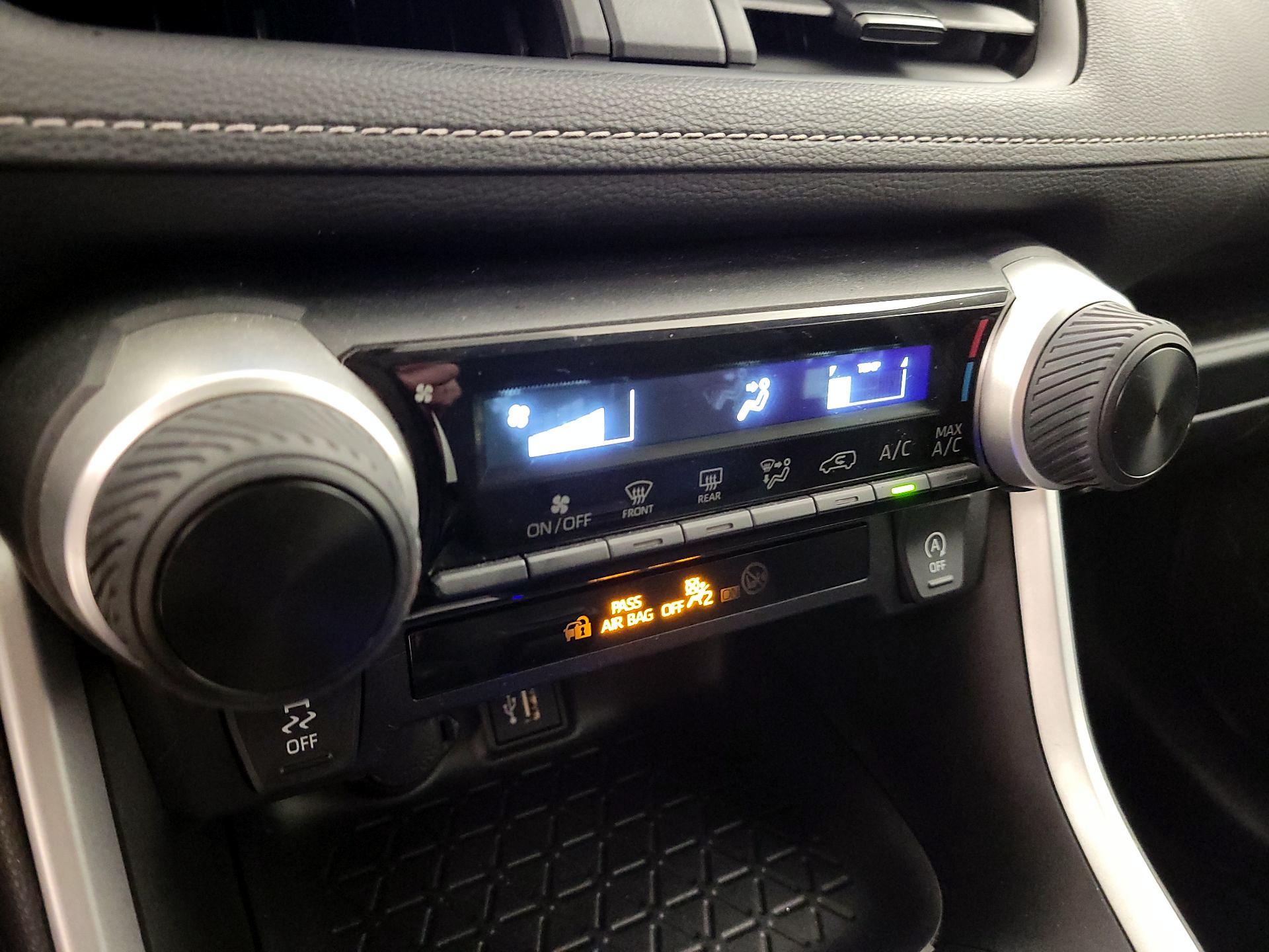 Thumbnail: 2024 Toyota RAV4 - 17