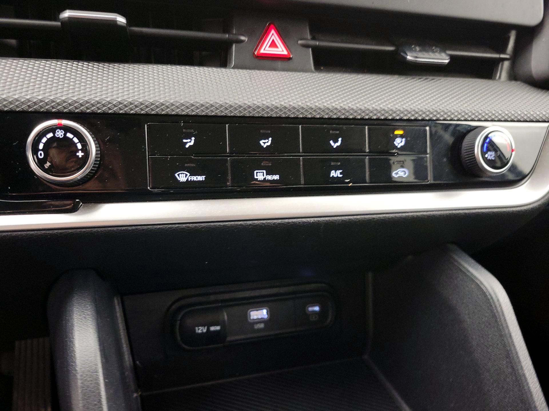 Thumbnail: 2024 Kia Sportage - 16