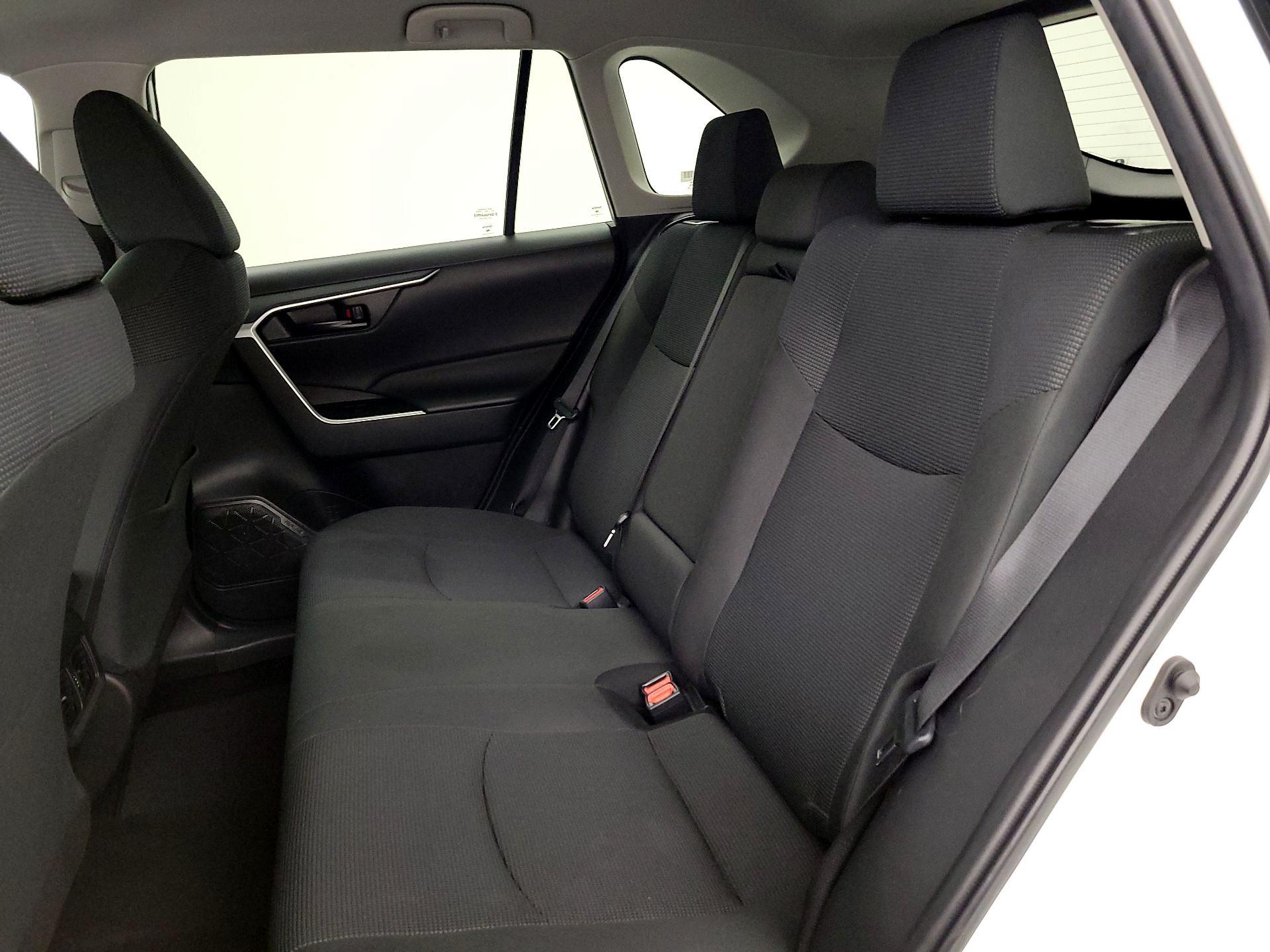 Thumbnail: 2024 Toyota RAV4 - 17