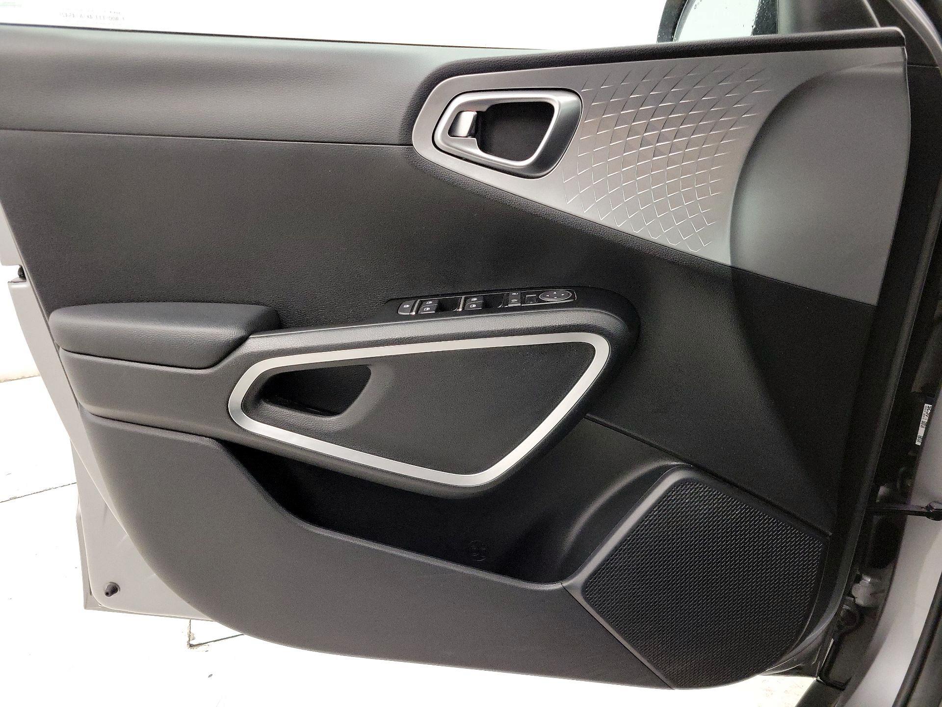 Thumbnail: 2024 Kia Soul - 12