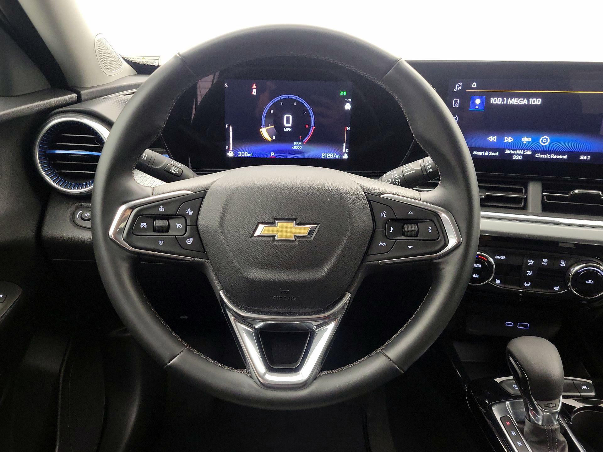 Thumbnail: 2025 Chevrolet Trax - 10