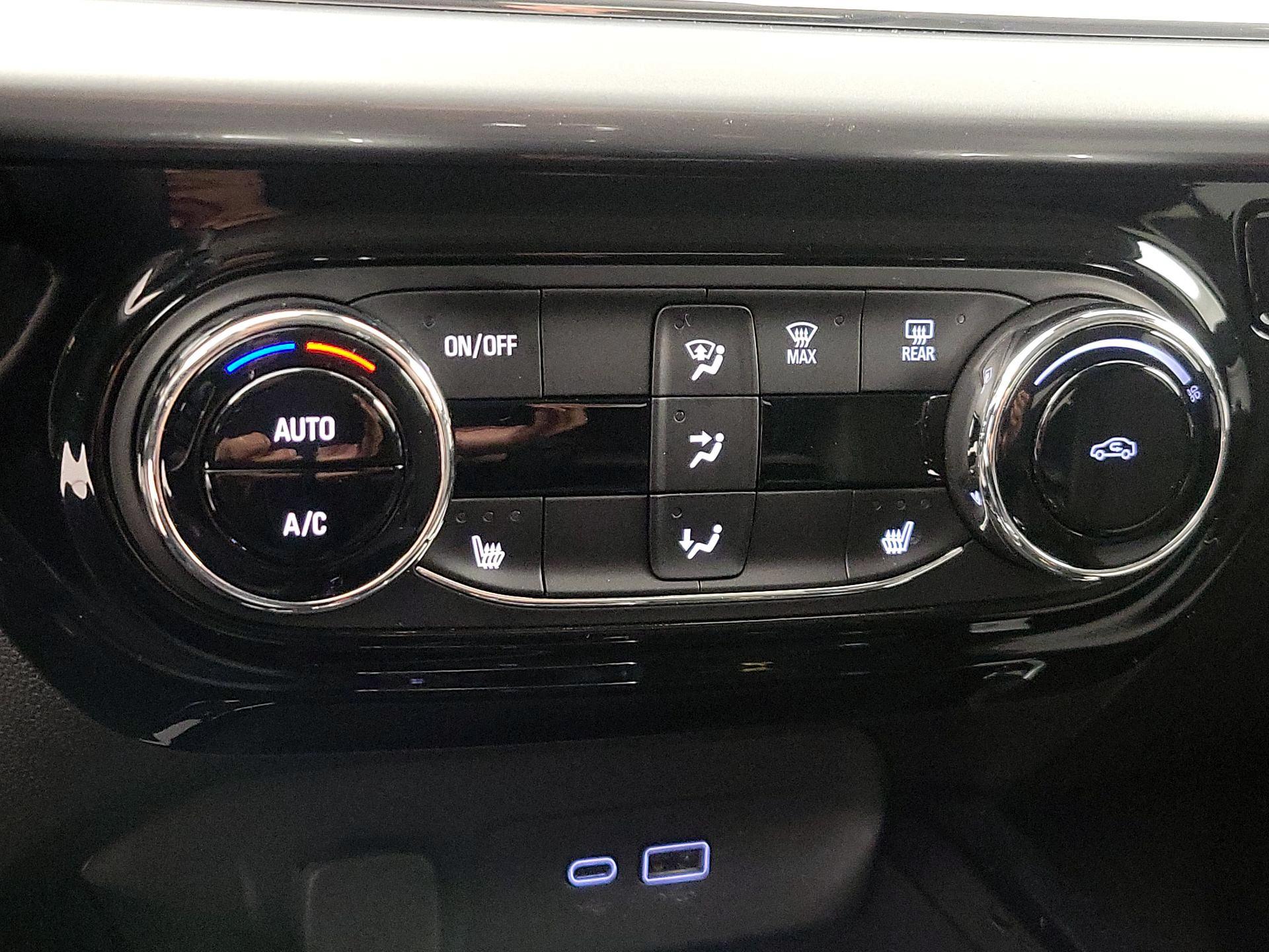 Thumbnail: 2025 Chevrolet Trax - 16