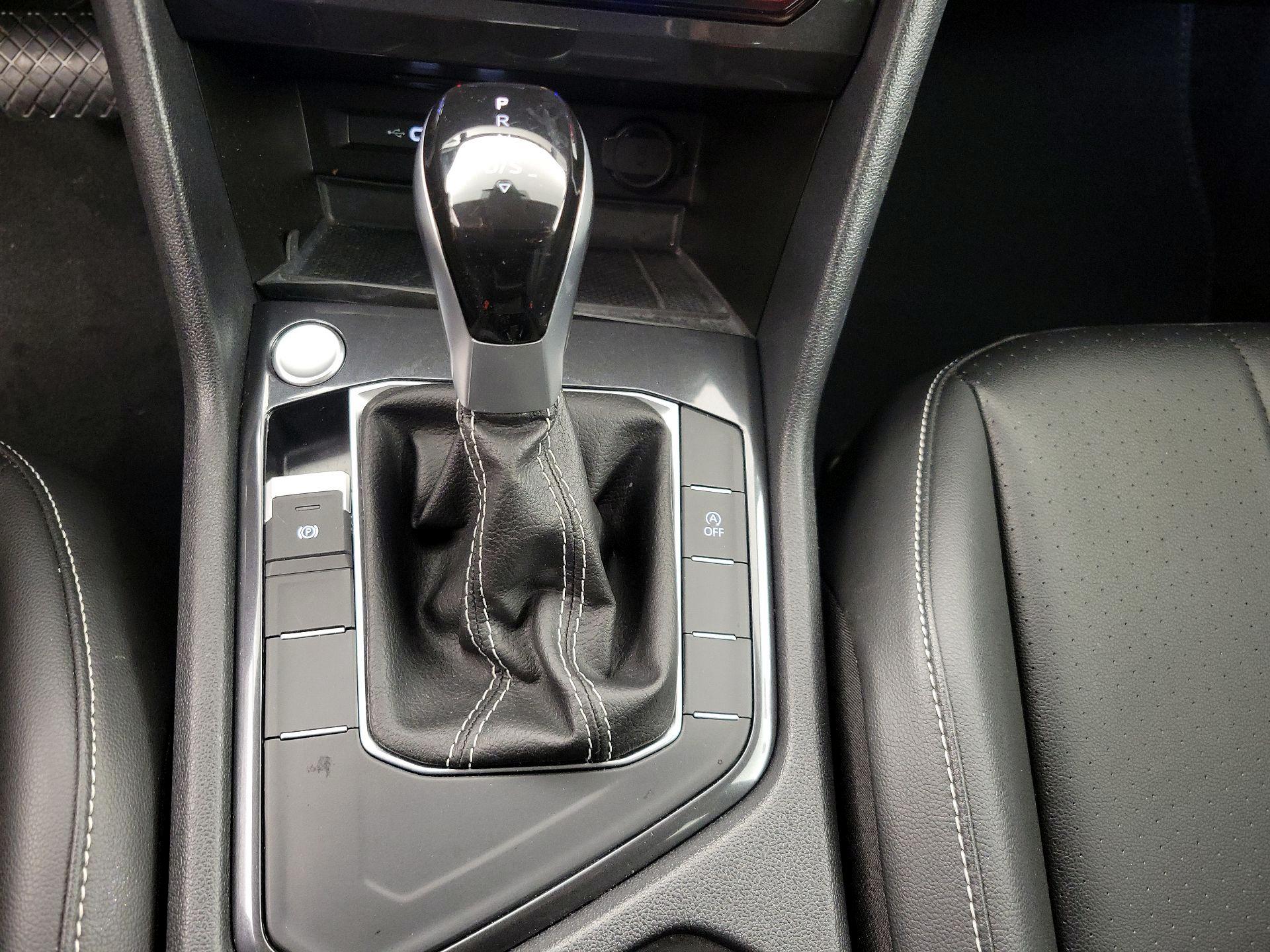 Thumbnail: 2024 Volkswagen Tiguan - 17