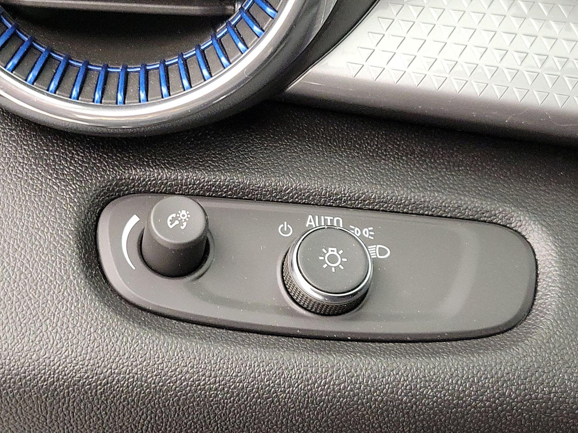 Thumbnail: 2025 Chevrolet Trax - 13