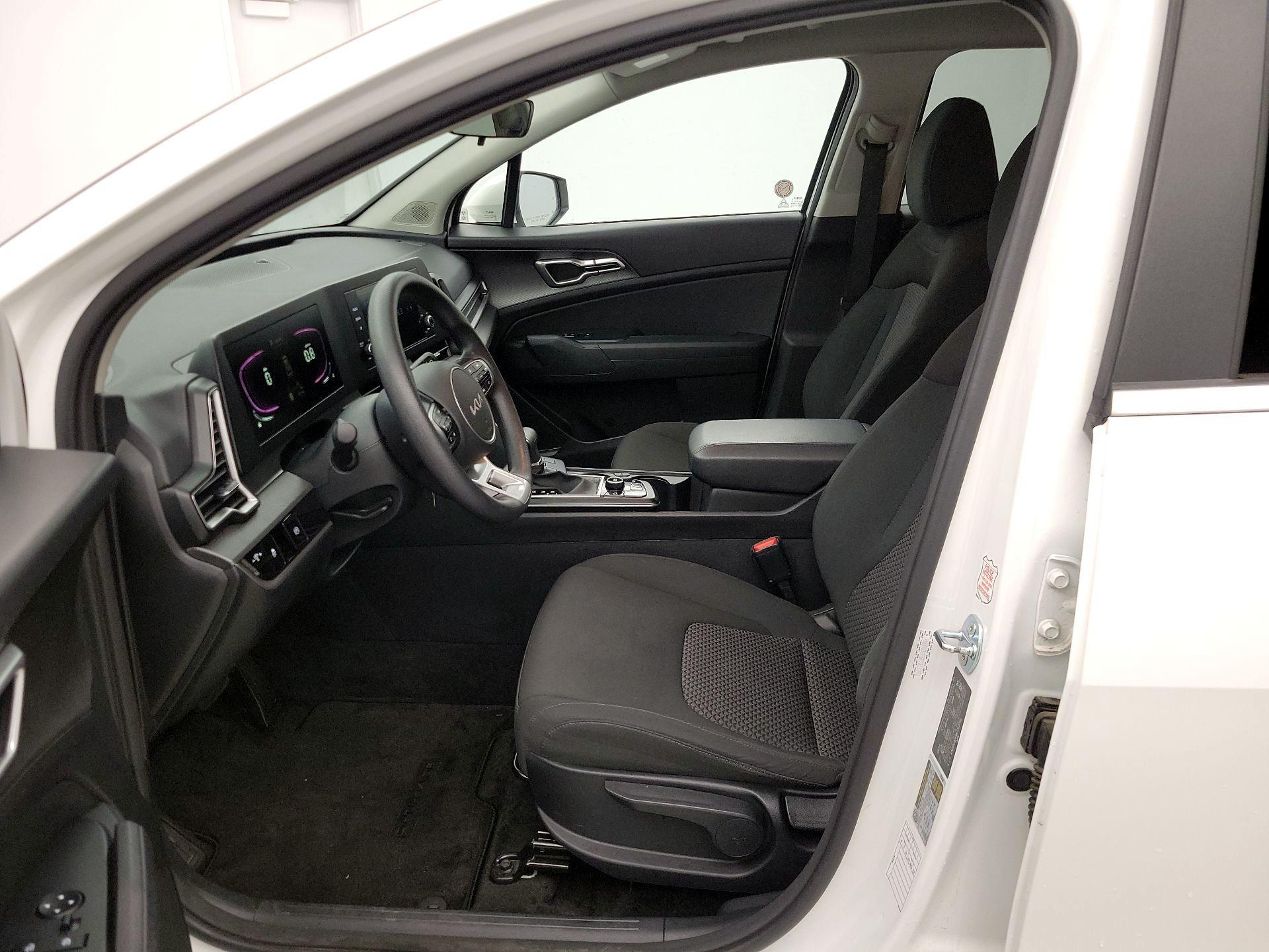 Thumbnail: 2024 Kia Sportage - 11