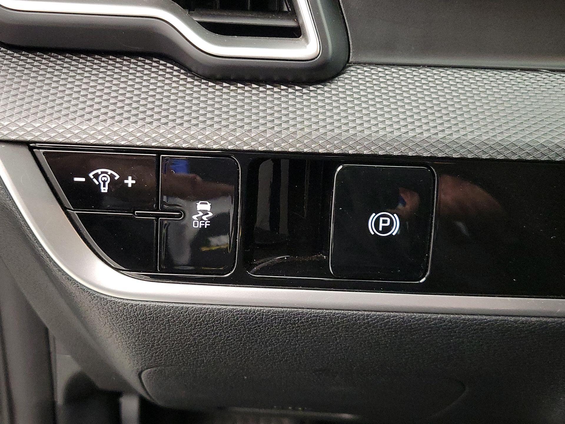 Thumbnail: 2024 Kia Sportage - 13