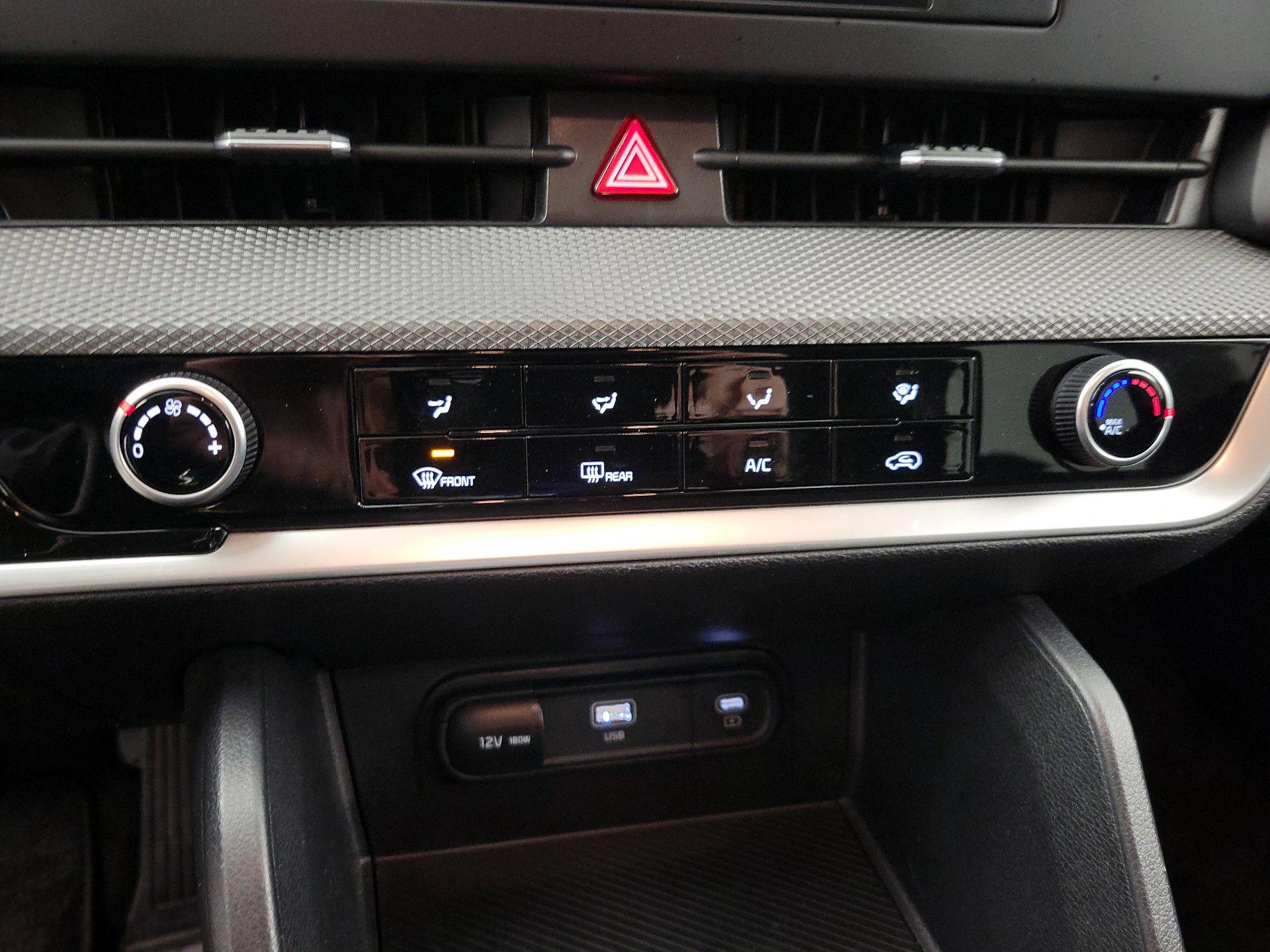 Thumbnail: 2024 Kia Sportage - 16