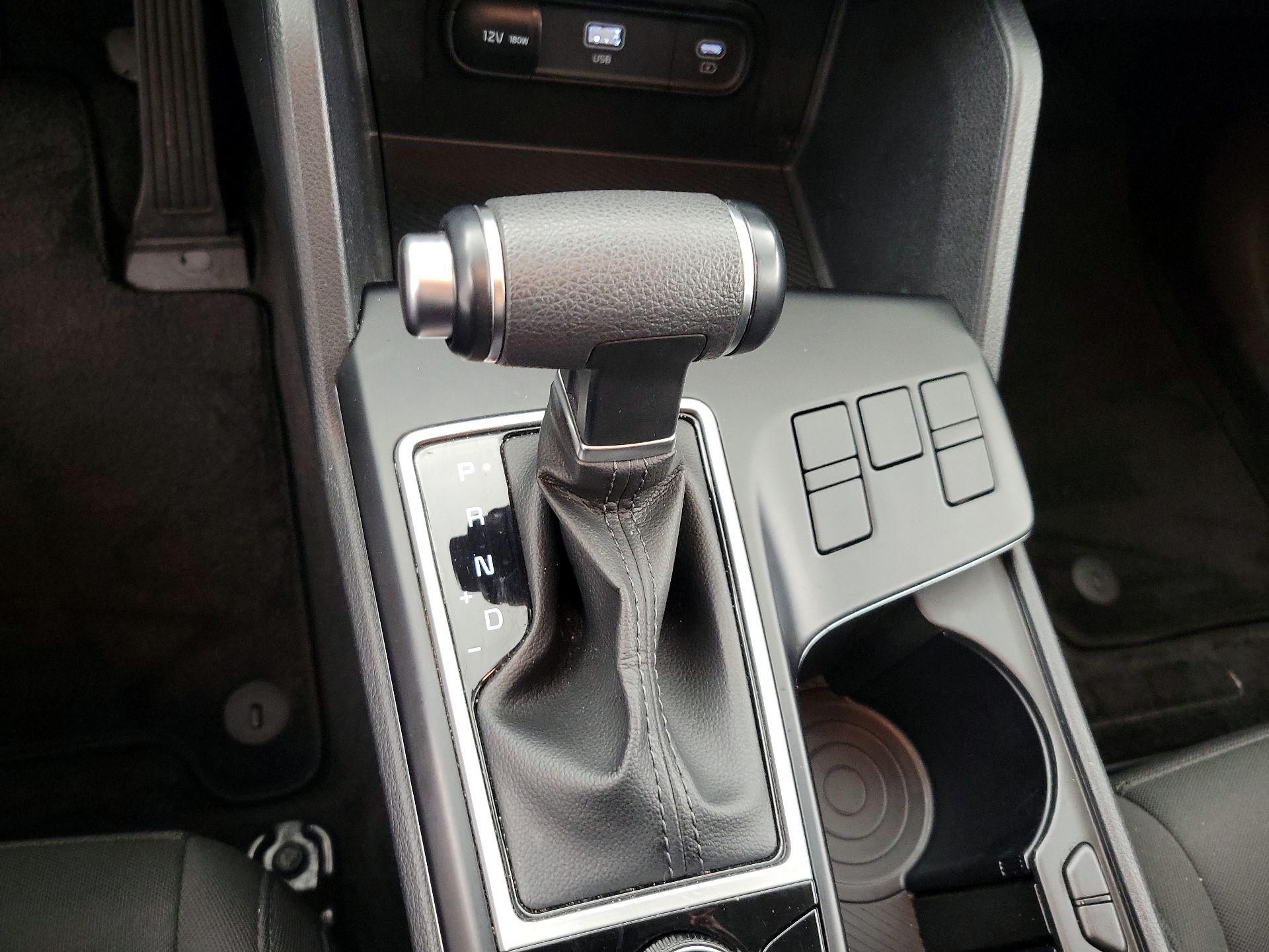 Thumbnail: 2024 Kia Sportage - 17