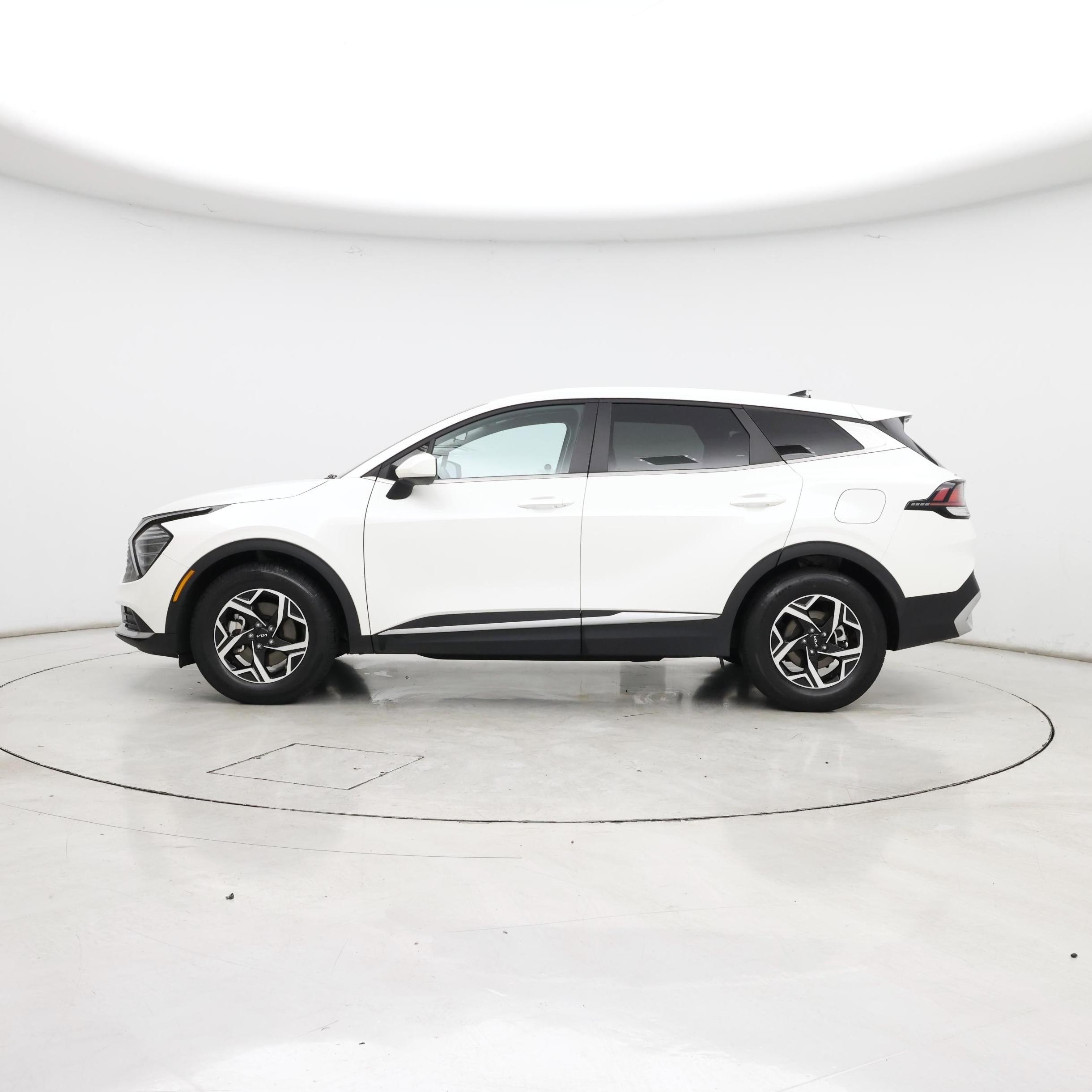 Thumbnail: 2024 Kia Sportage - 3