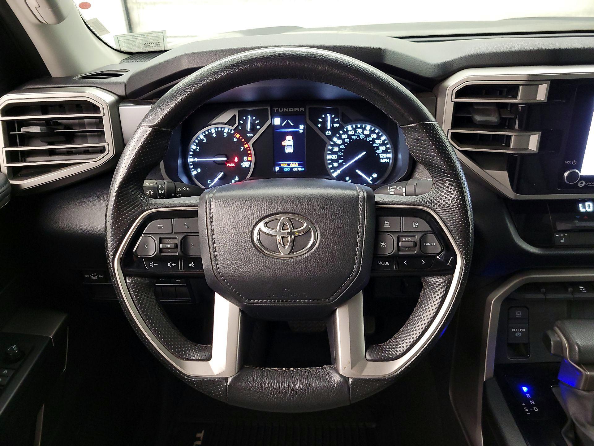 Thumbnail: 2024 Toyota Tundra - 10