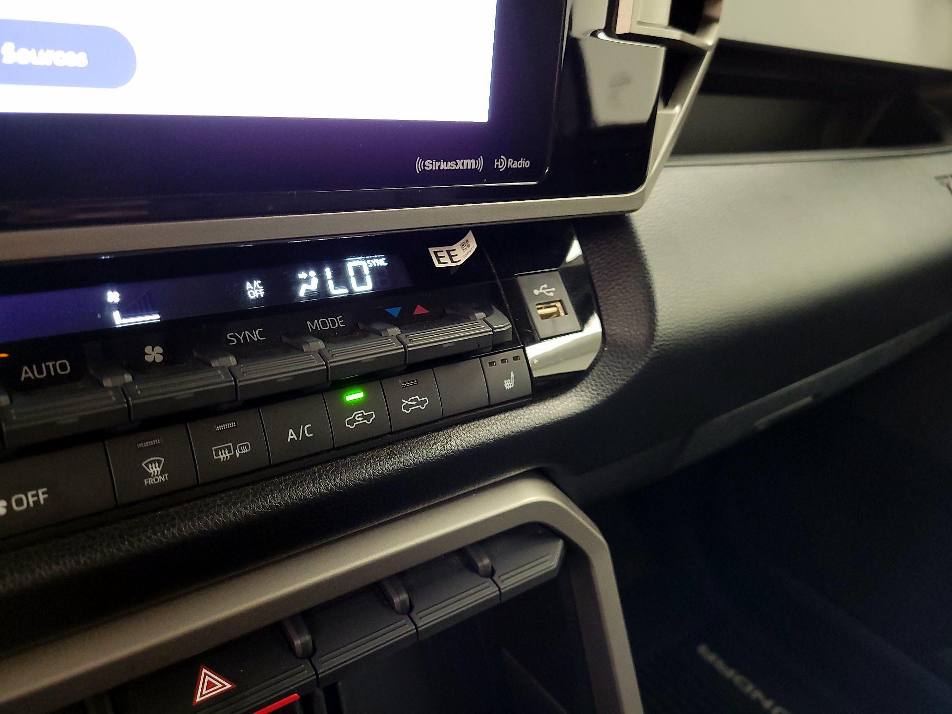 Thumbnail: 2024 Toyota Tundra - 18