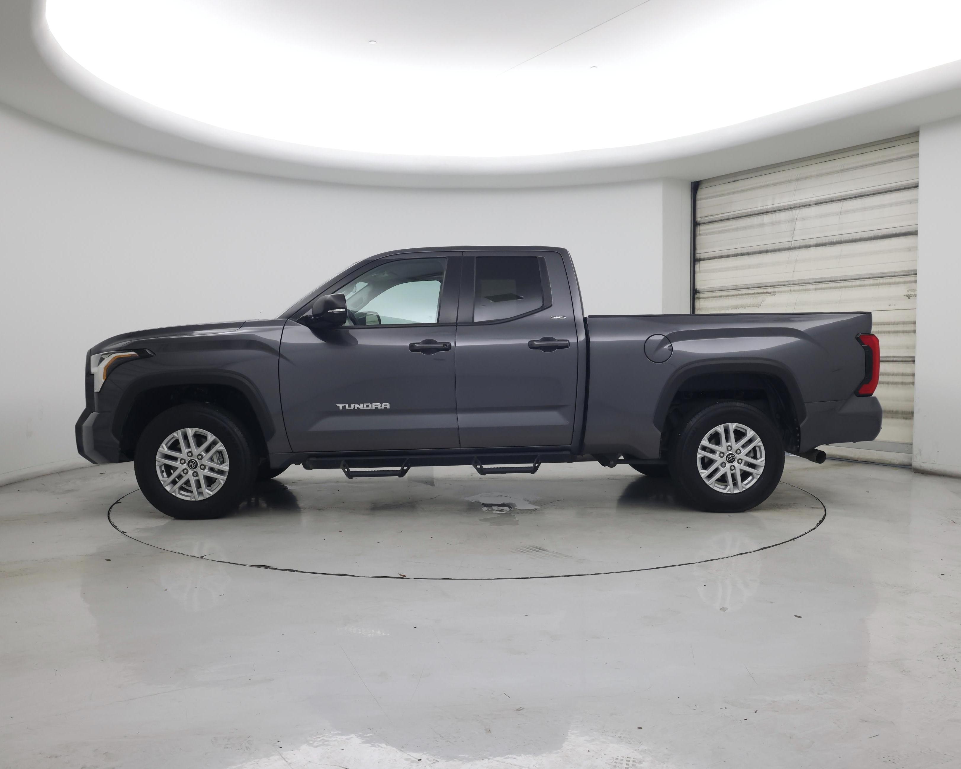 Thumbnail: 2024 Toyota Tundra - 3