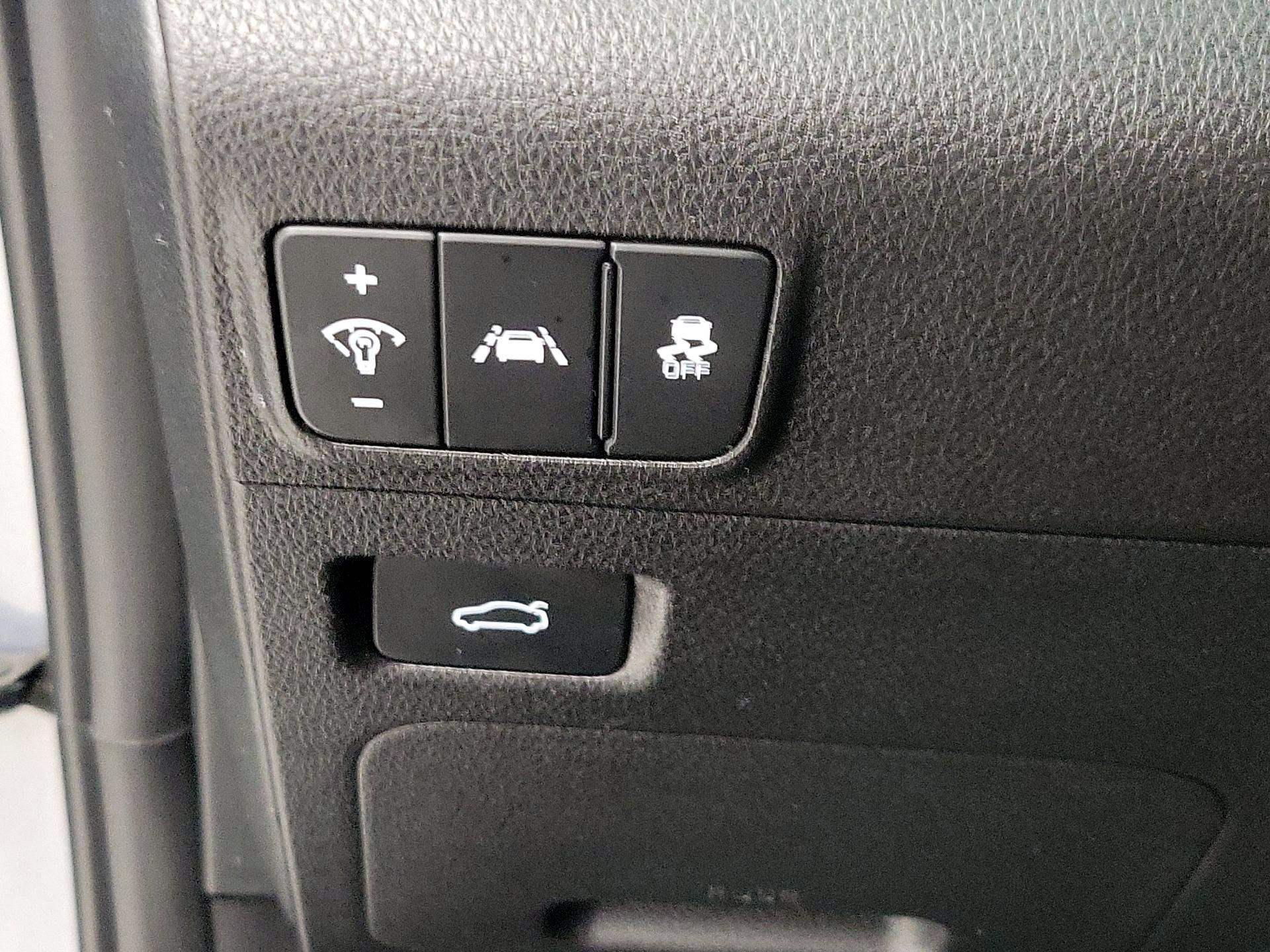 Thumbnail: 2023 Kia K5 - 13