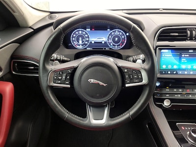 Steering Wheel & Instrument Cluster (On)
