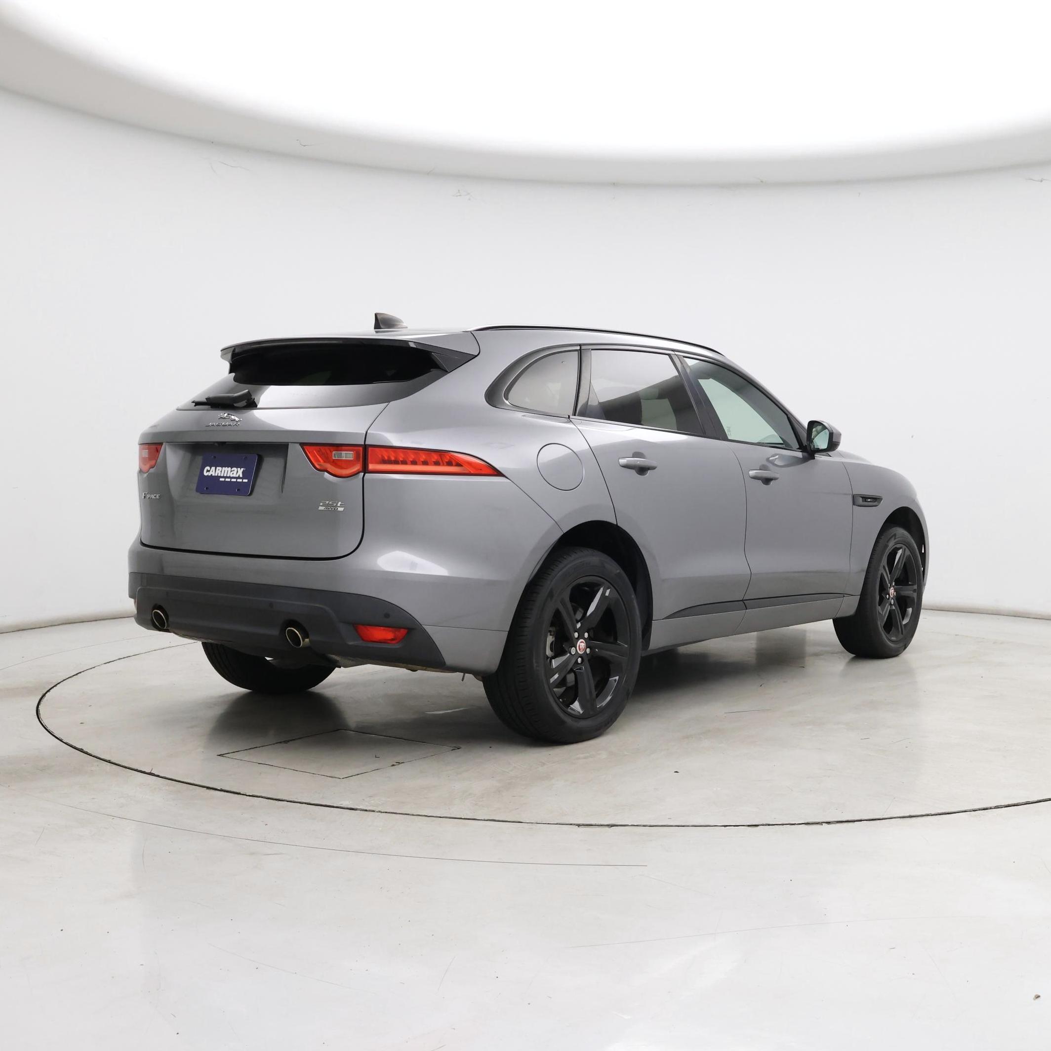 Thumbnail: 2020 Jaguar F-Pace - 8