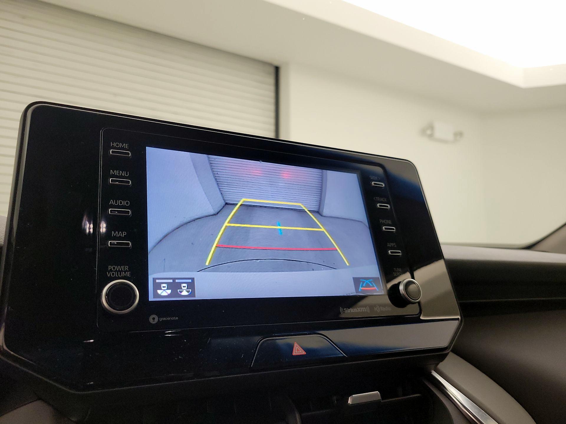 Thumbnail: 2021 Toyota Venza - 14