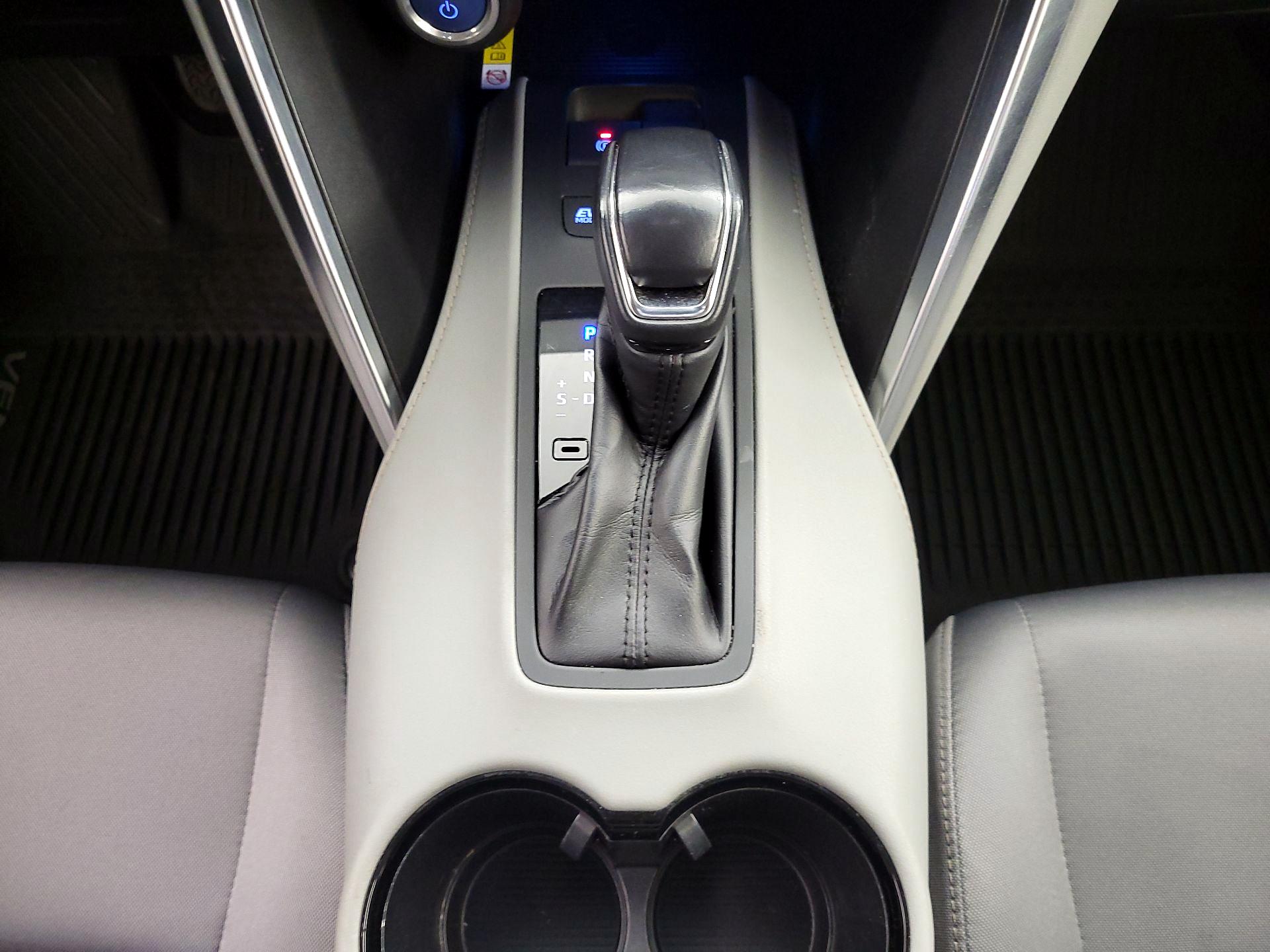 Thumbnail: 2021 Toyota Venza - 17