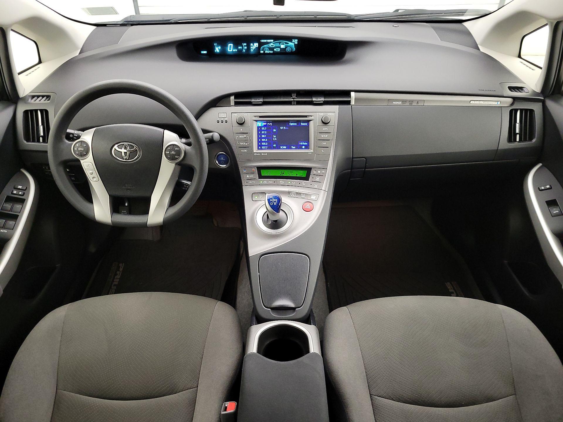 Thumbnail: 2014 Toyota Prius - 9