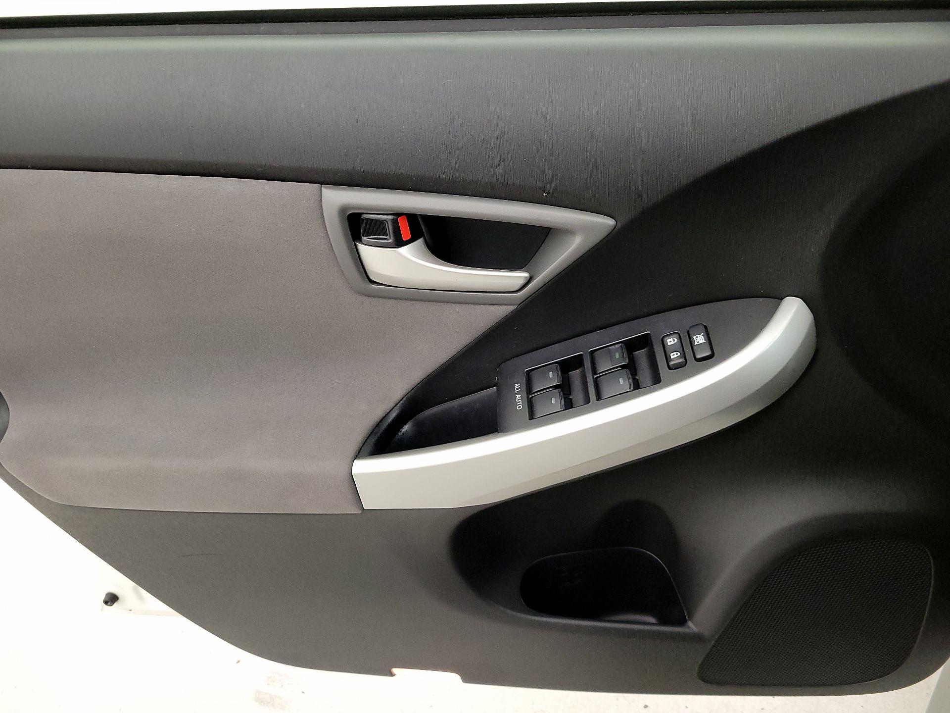 Thumbnail: 2014 Toyota Prius - 12