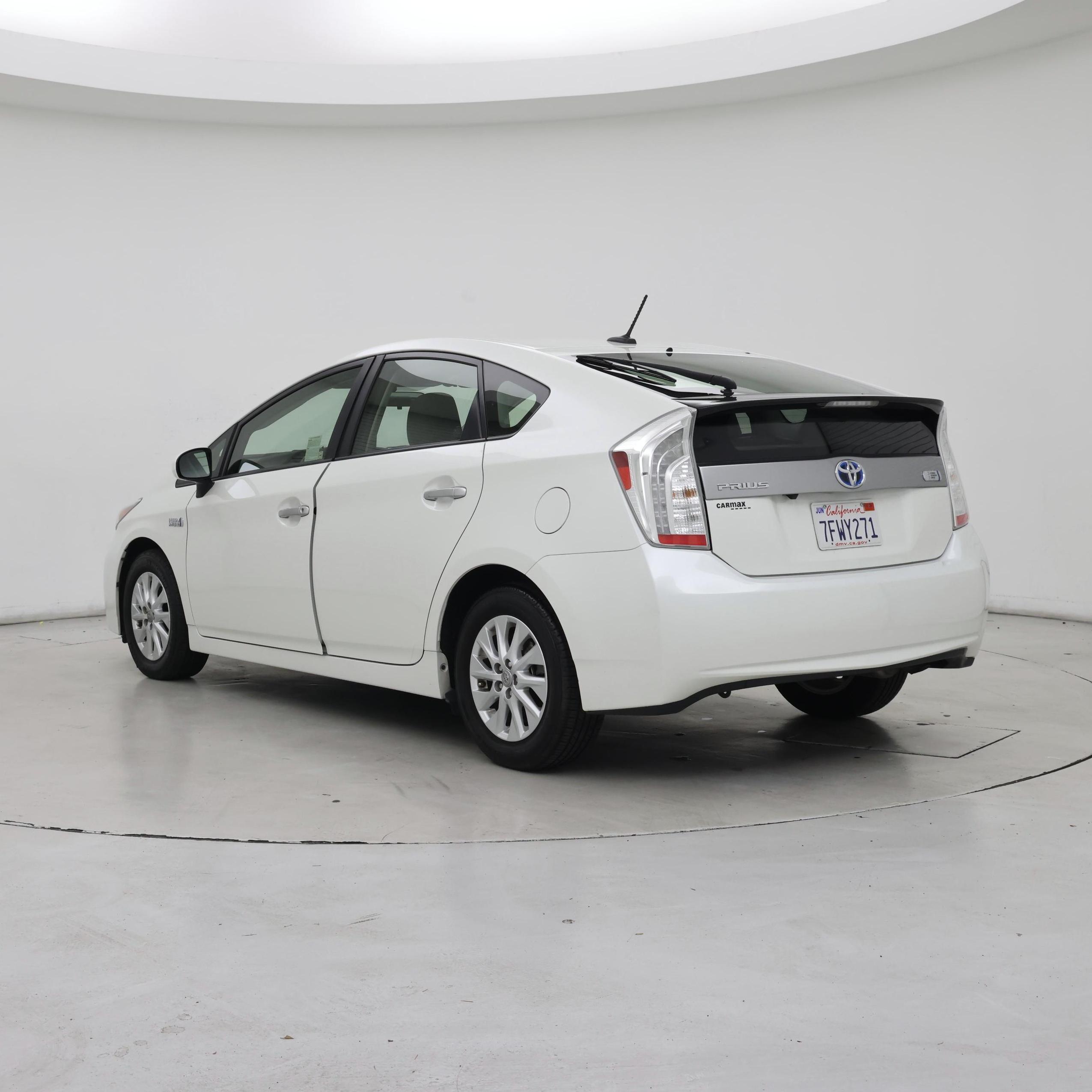Thumbnail: 2014 Toyota Prius - 2
