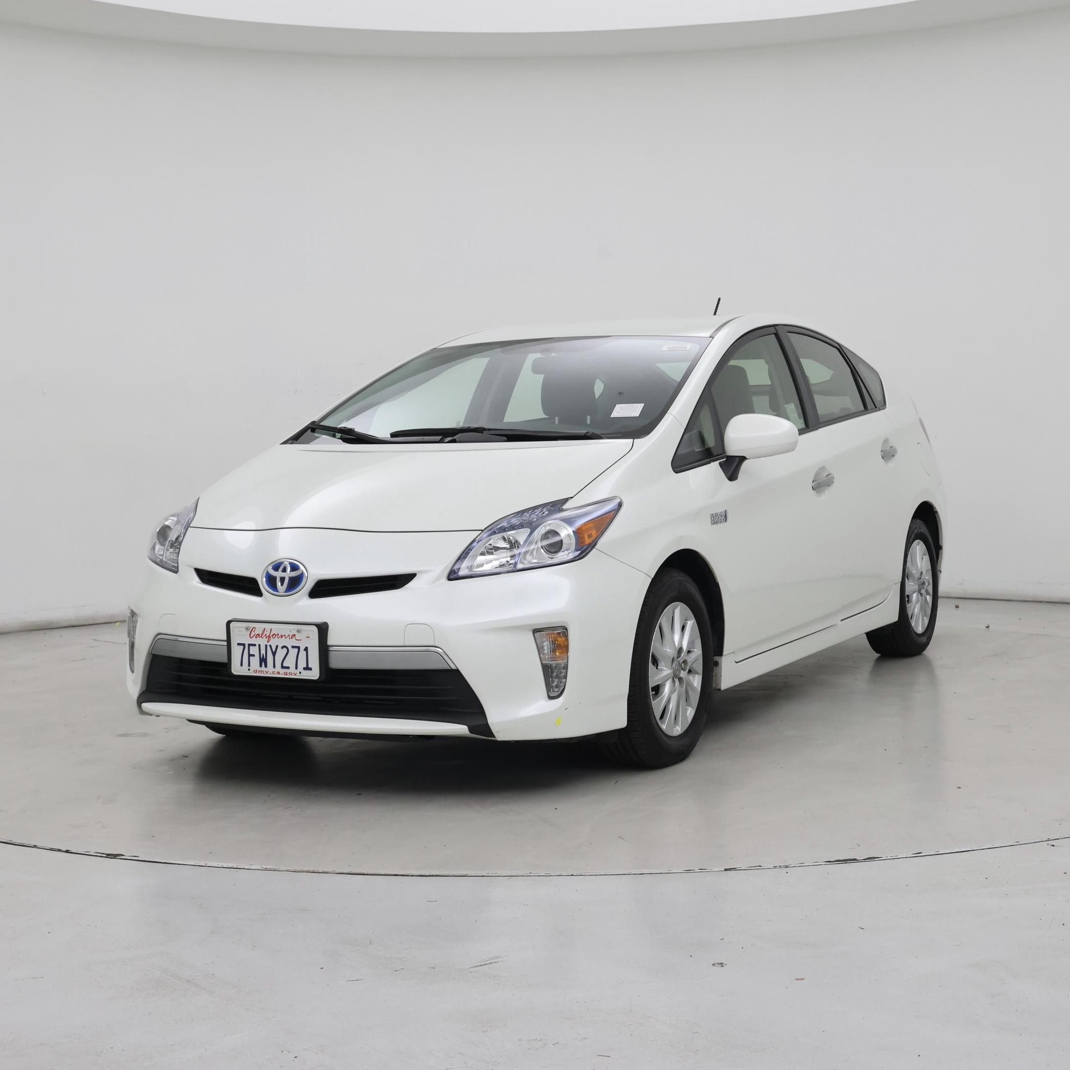 Thumbnail: 2014 Toyota Prius - 4