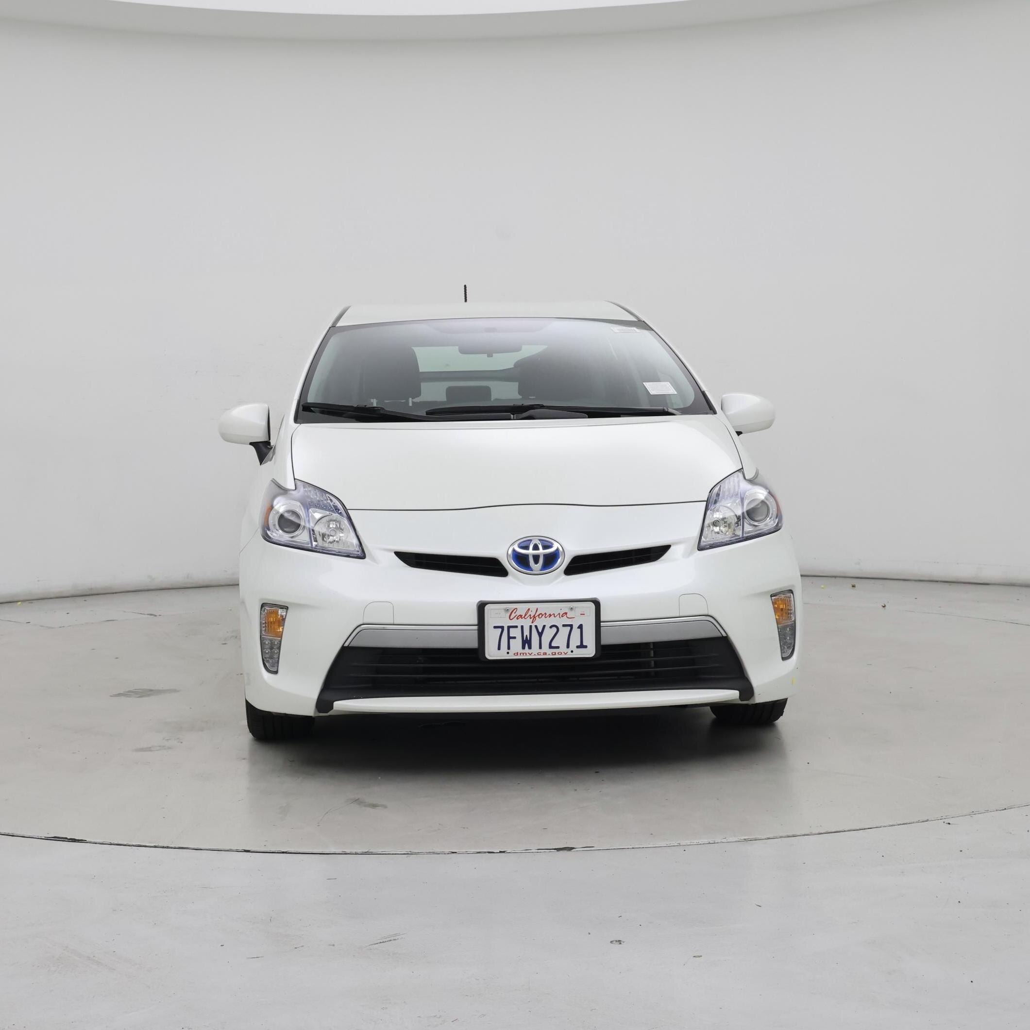 Thumbnail: 2014 Toyota Prius - 5