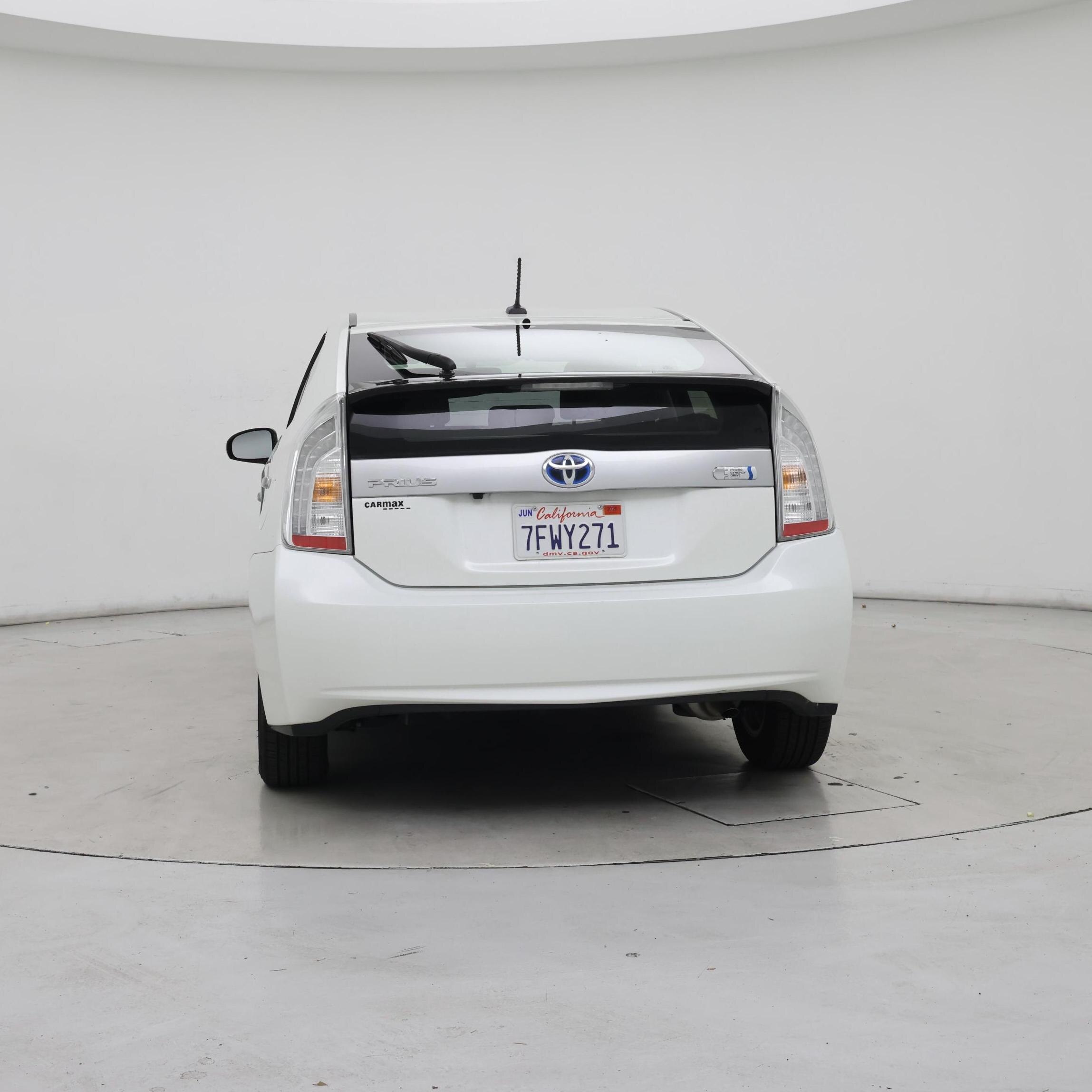 Thumbnail: 2014 Toyota Prius - 6
