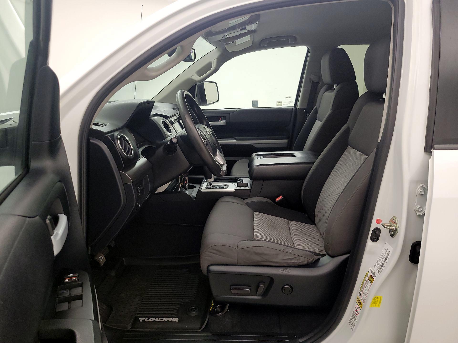 Thumbnail: 2016 Toyota Tundra - 11