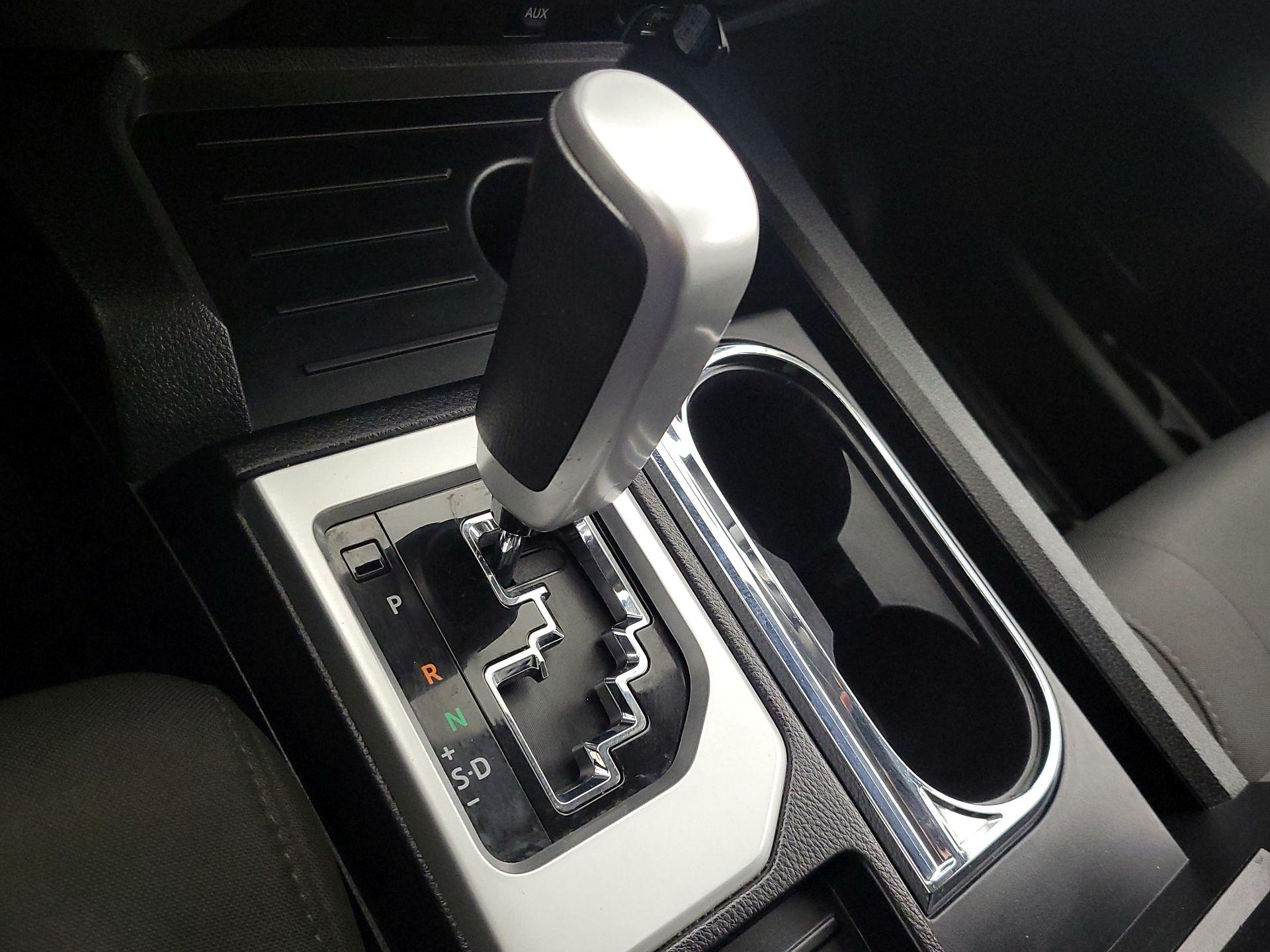 Thumbnail: 2016 Toyota Tundra - 17