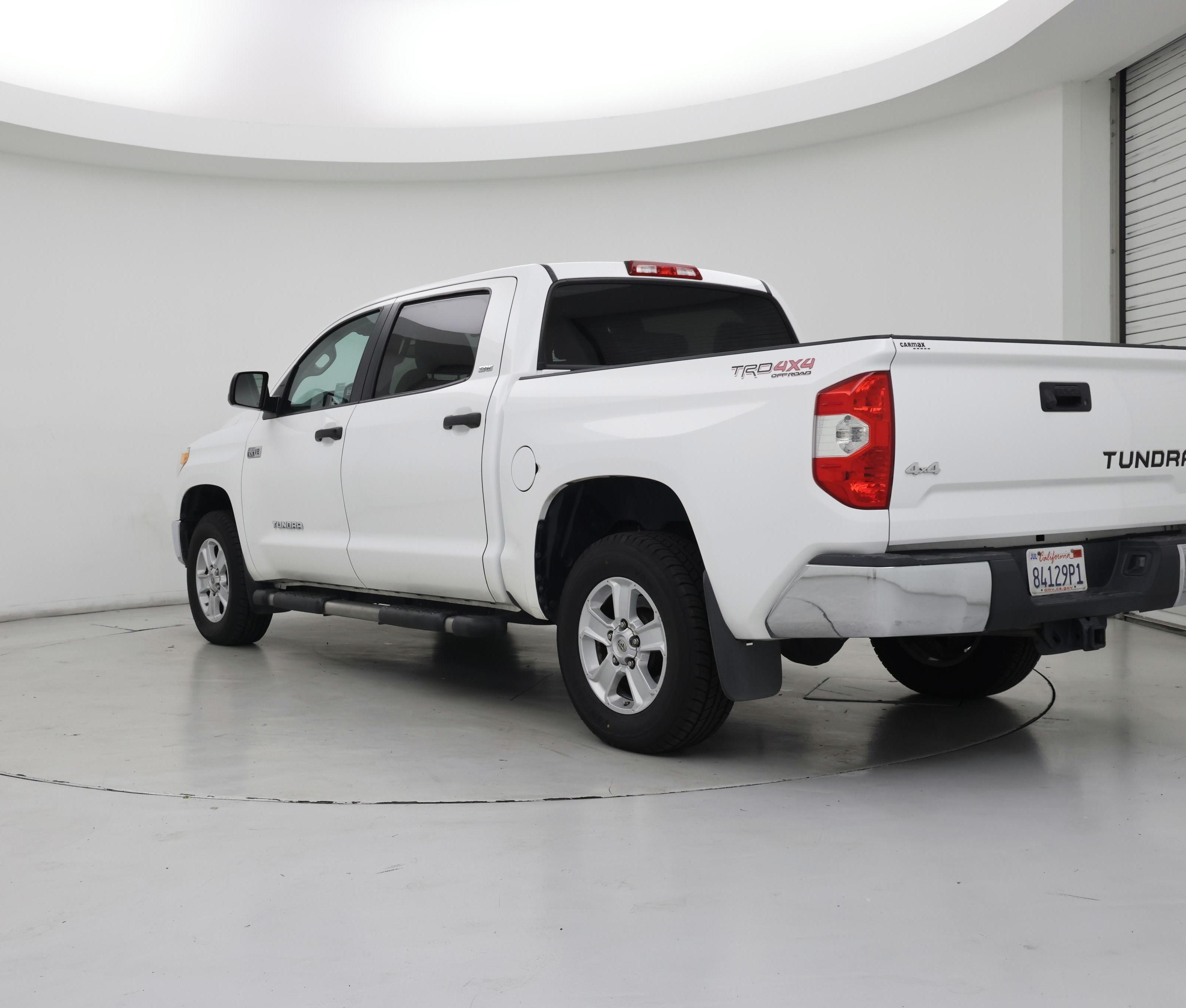 Thumbnail: 2016 Toyota Tundra - 2