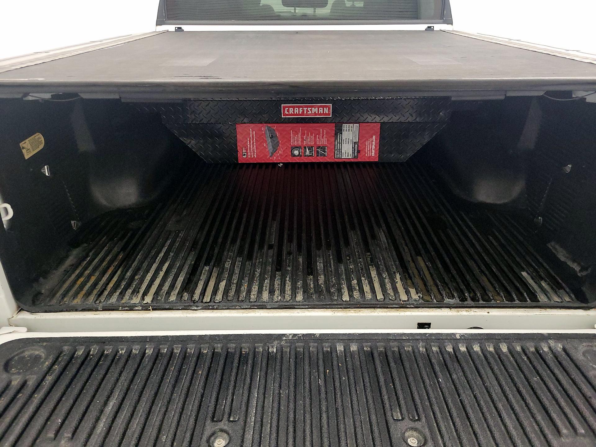 Thumbnail: 2016 Toyota Tundra - 19