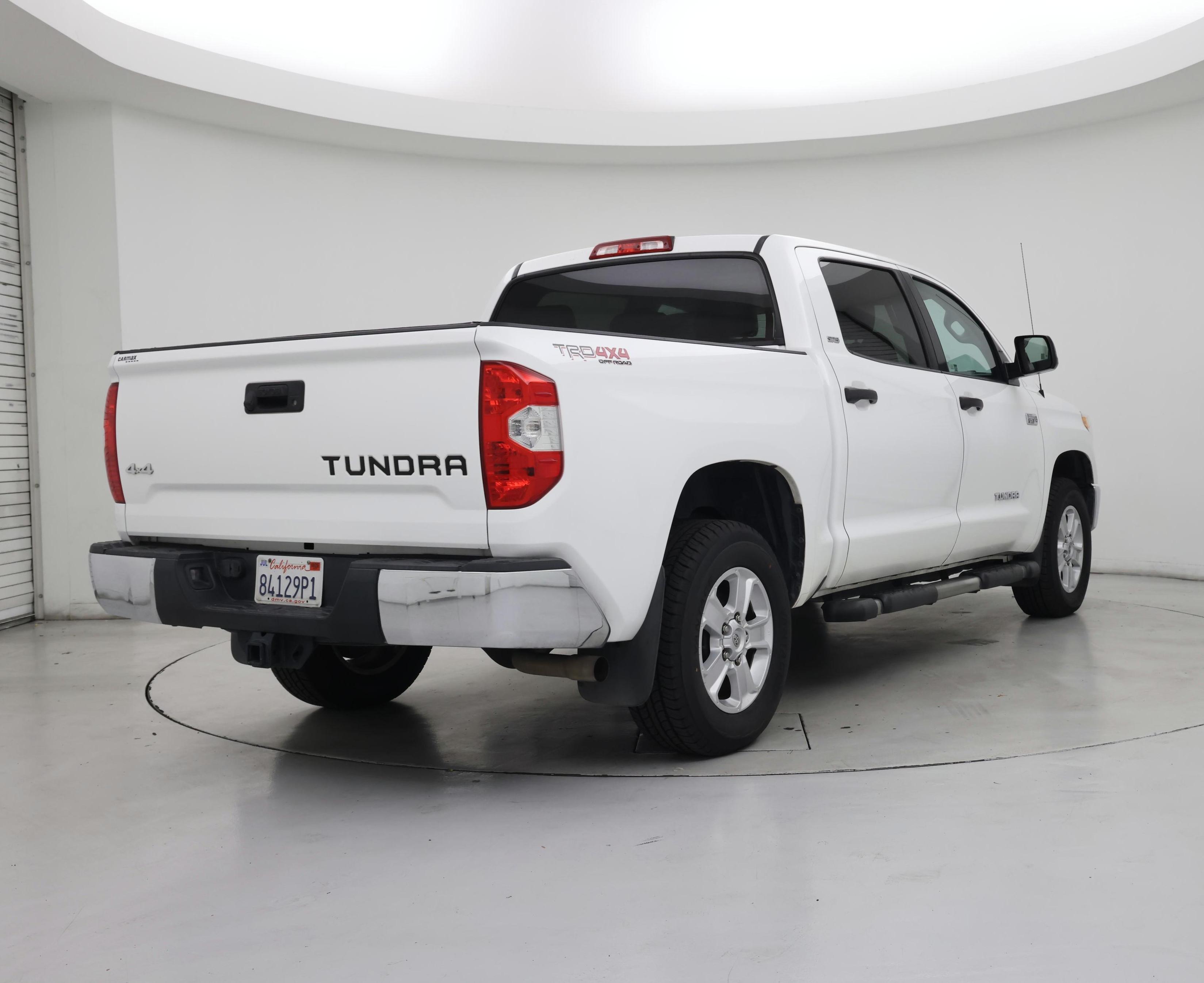 Thumbnail: 2016 Toyota Tundra - 8