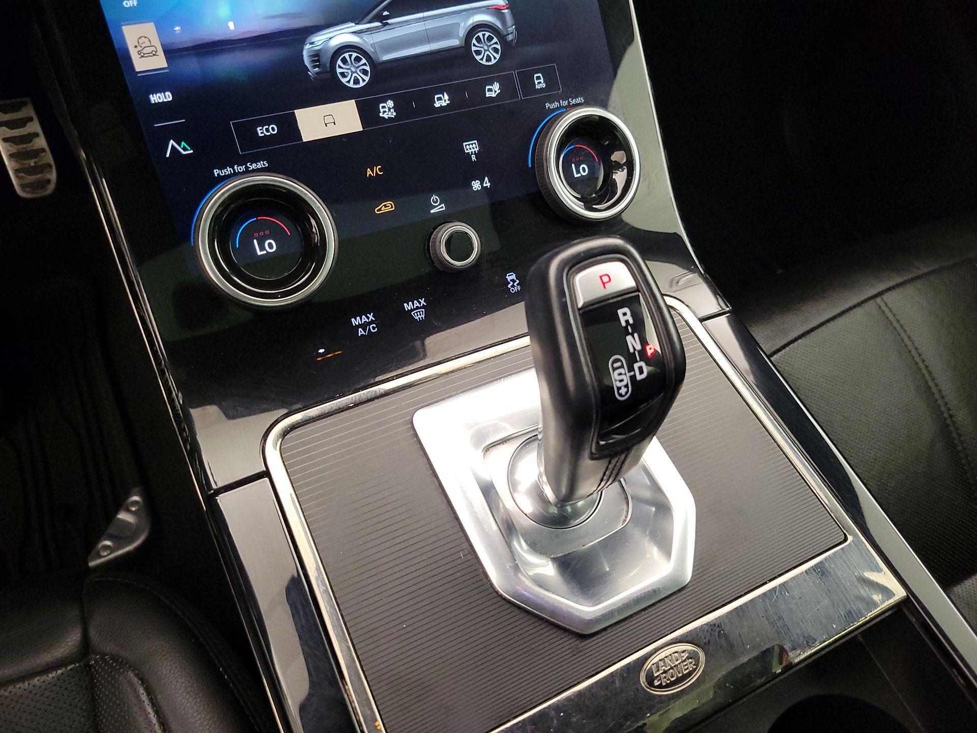 Thumbnail: 2021 Land Rover Range Rover Evoque - 17