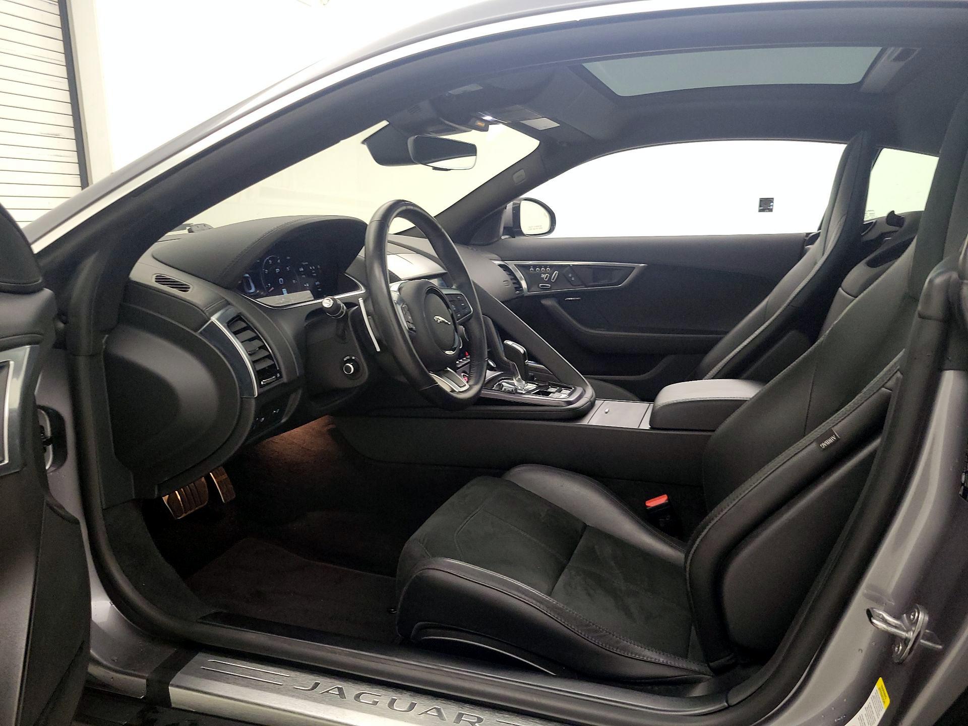 Thumbnail: 2021 Jaguar F-Type - 11