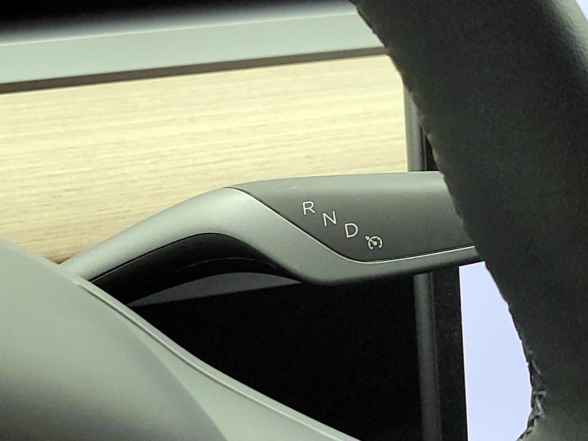 Thumbnail: 2023 Tesla Model Y - 17