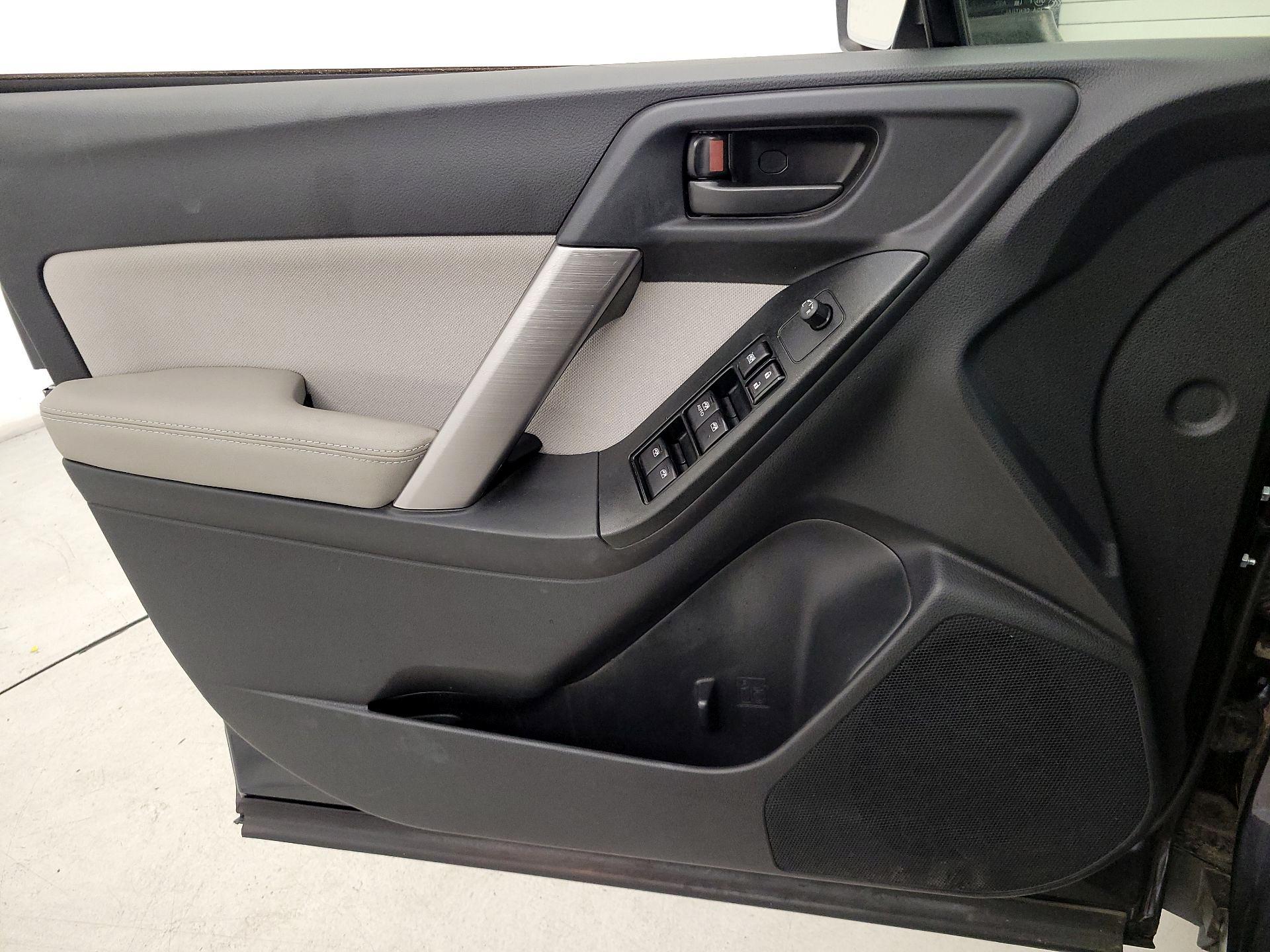 Thumbnail: 2016 Subaru Forester - 12