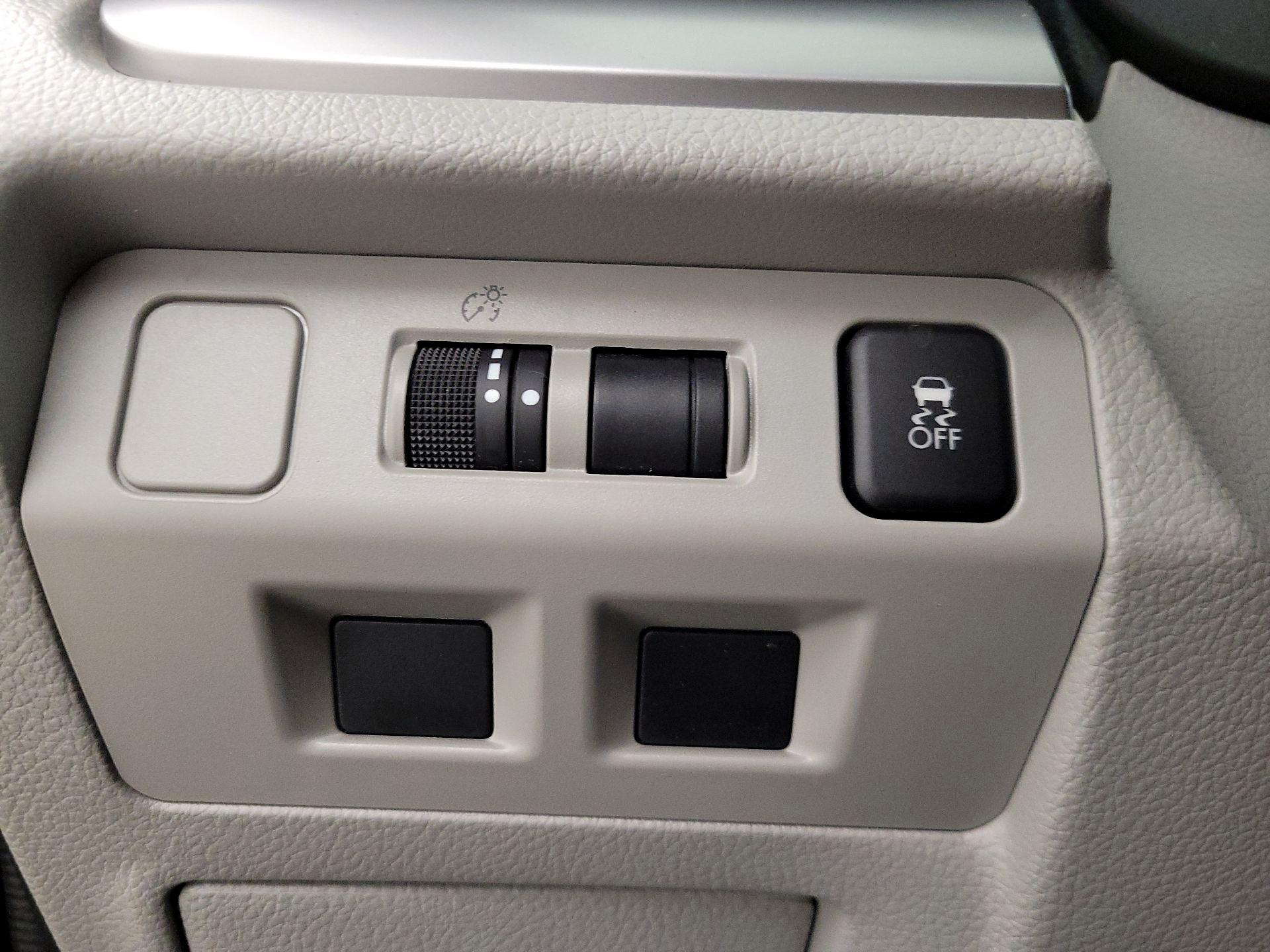 Thumbnail: 2016 Subaru Forester - 13