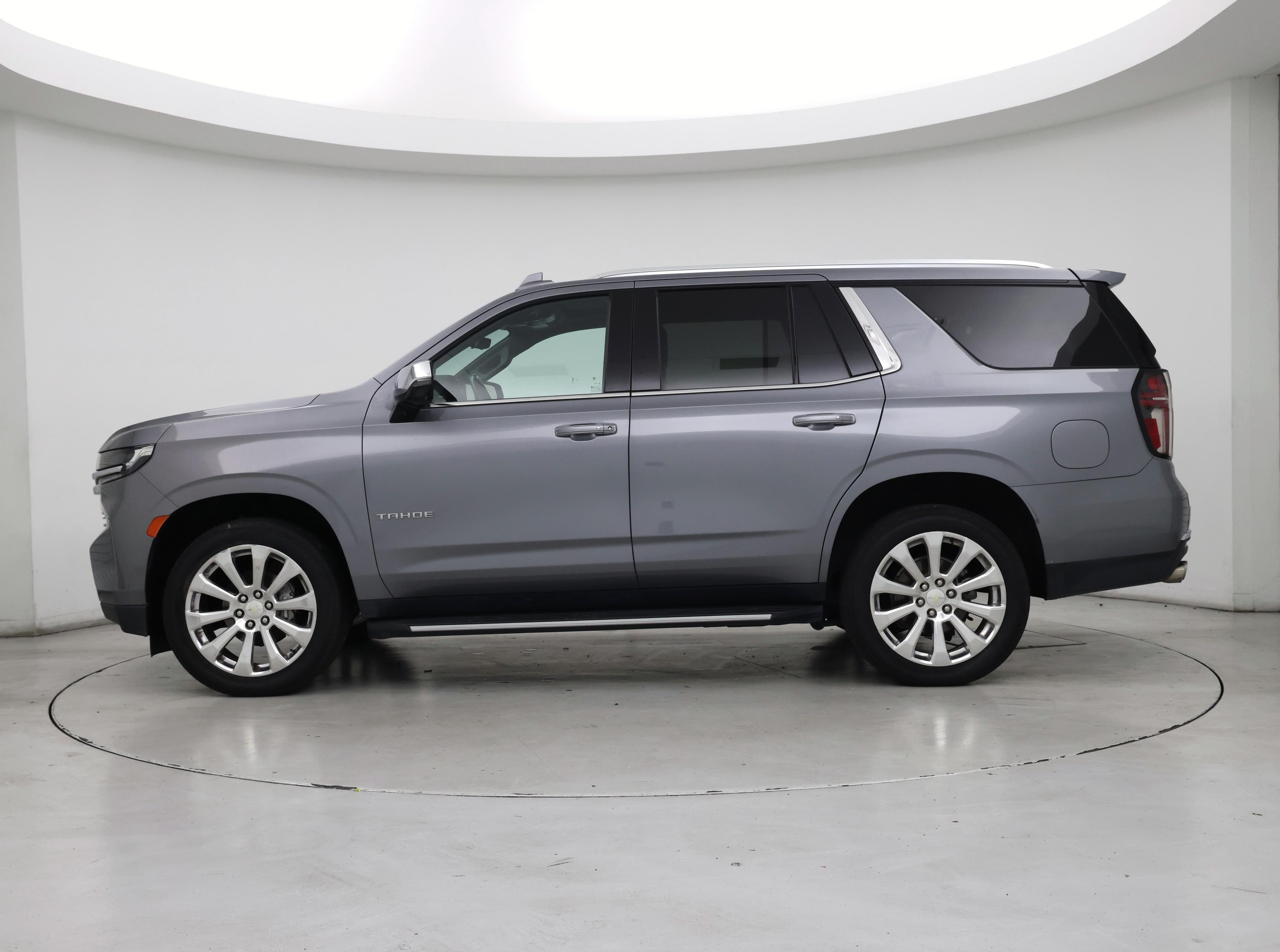 Thumbnail: 2021 Chevrolet Tahoe - 3