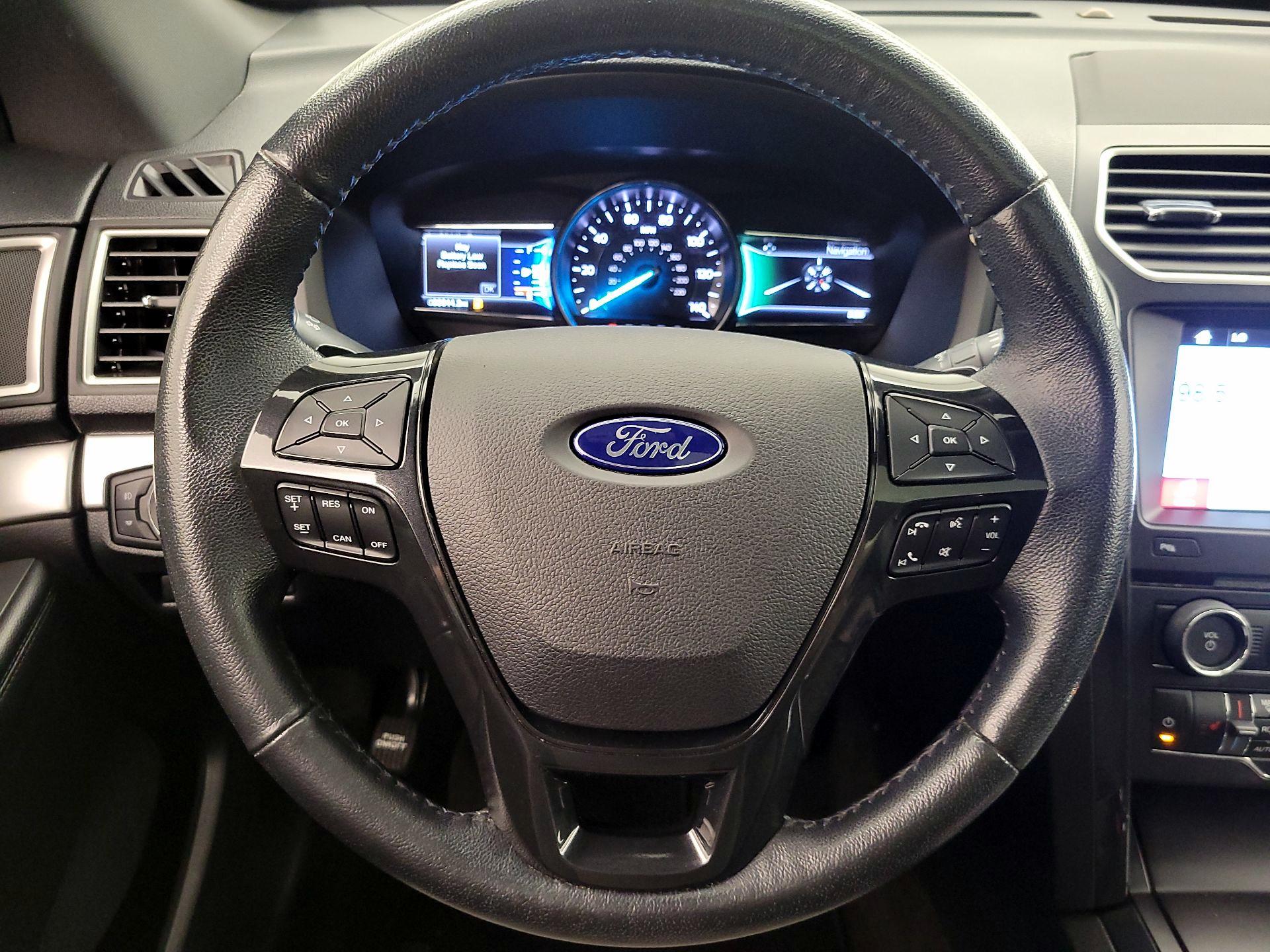 Thumbnail: 2017 Ford Explorer - 10