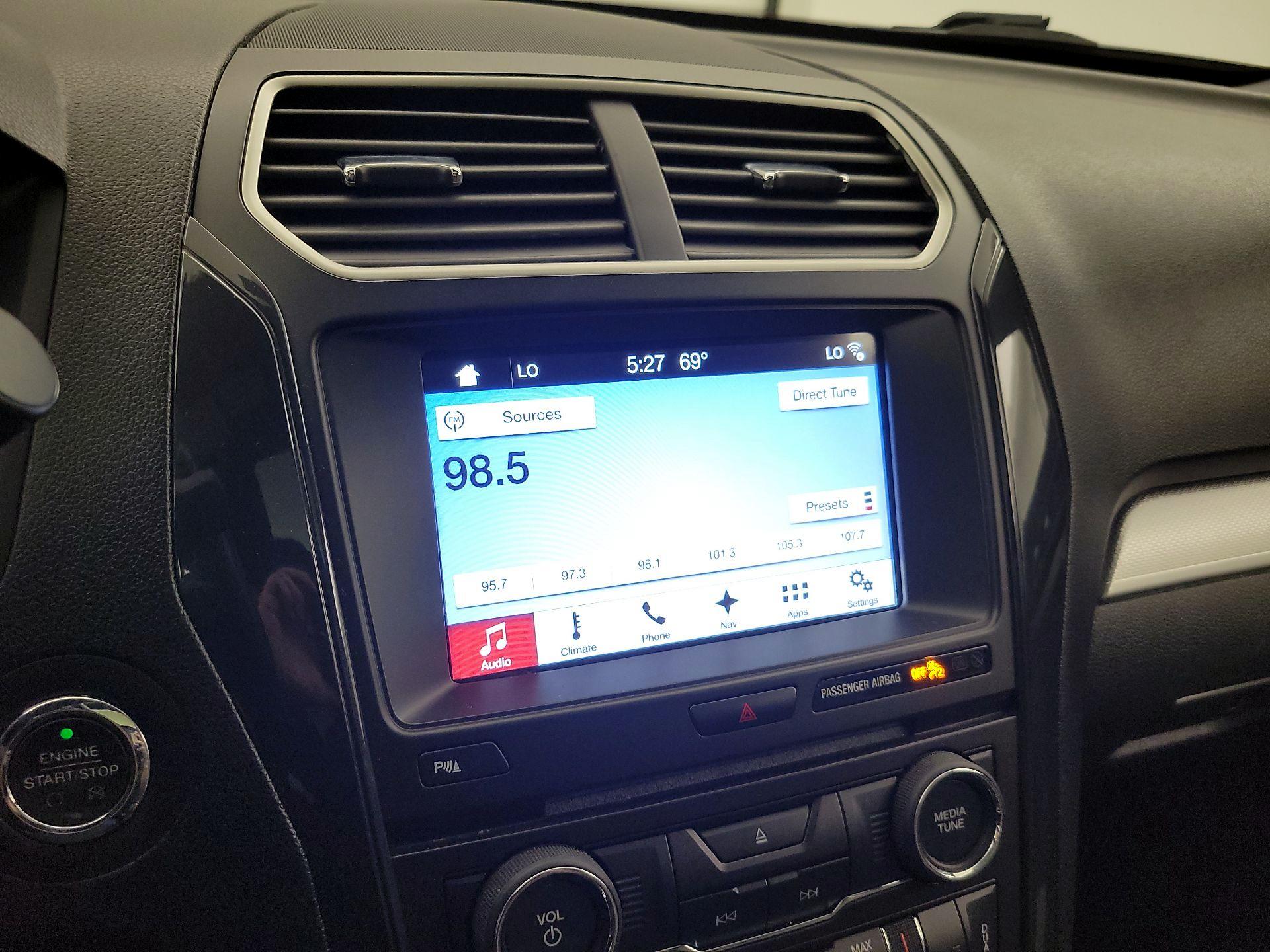 Thumbnail: 2017 Ford Explorer - 16