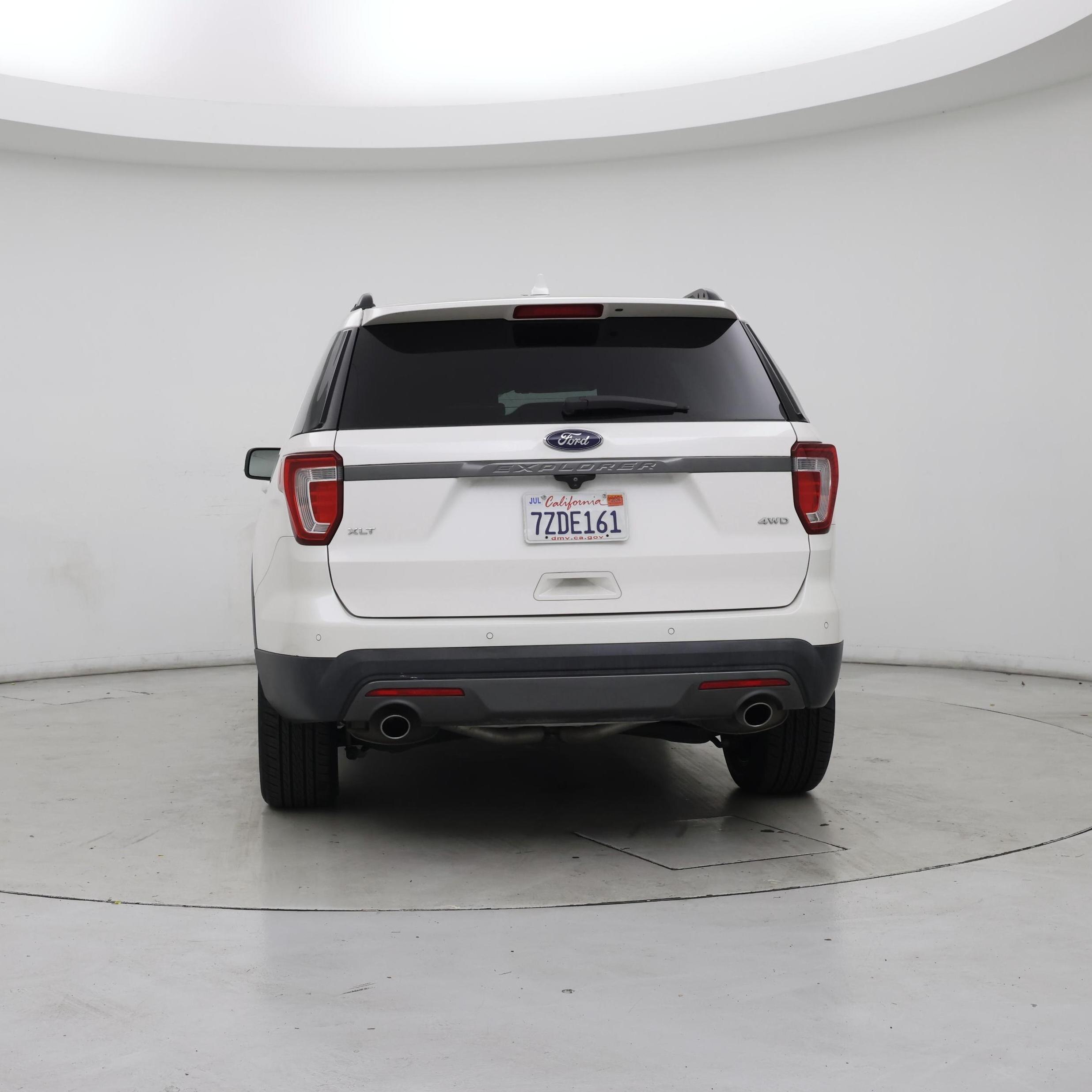 Thumbnail: 2017 Ford Explorer - 6