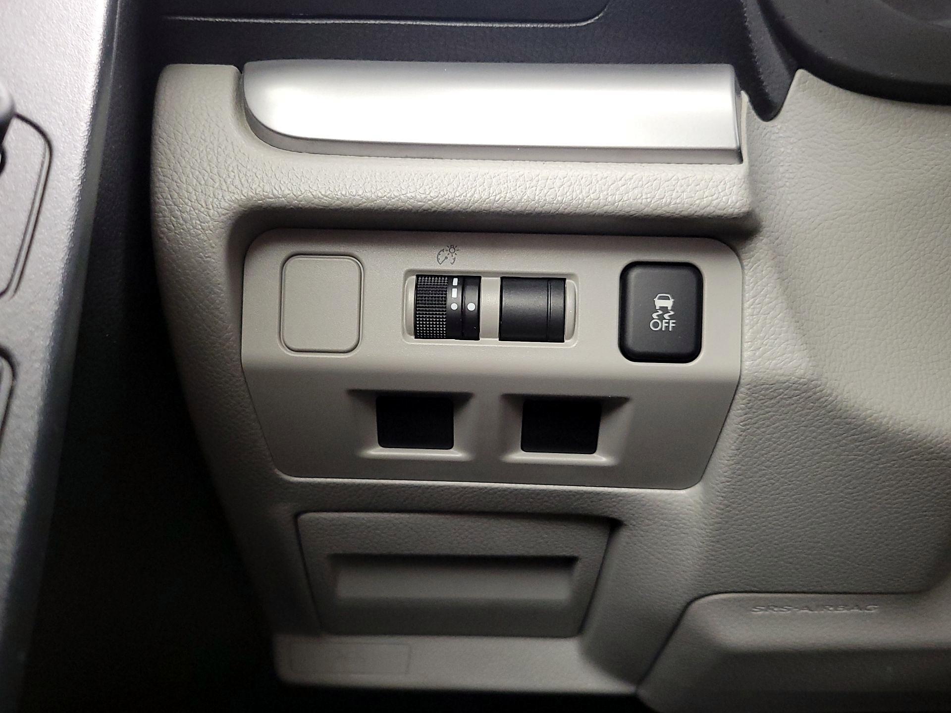 Thumbnail: 2017 Subaru Forester - 13