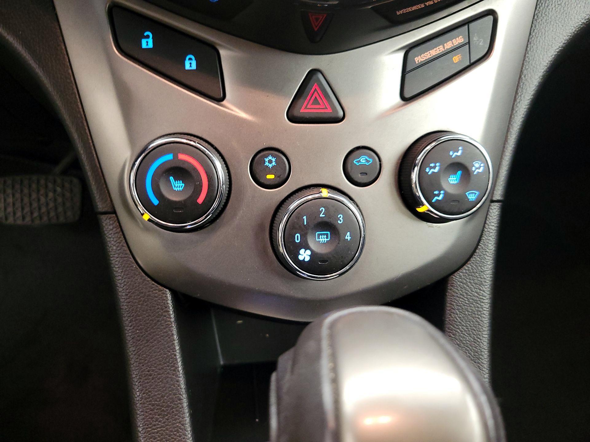 Thumbnail: 2016 Chevrolet Sonic - 16