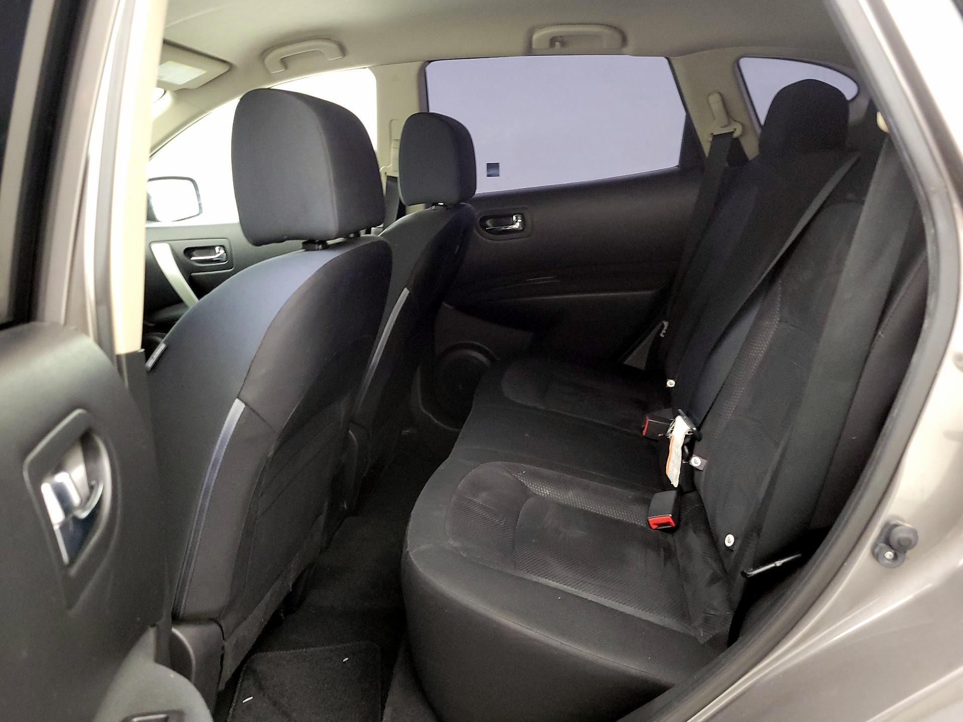 Thumbnail: 2014 Nissan Rogue - 19