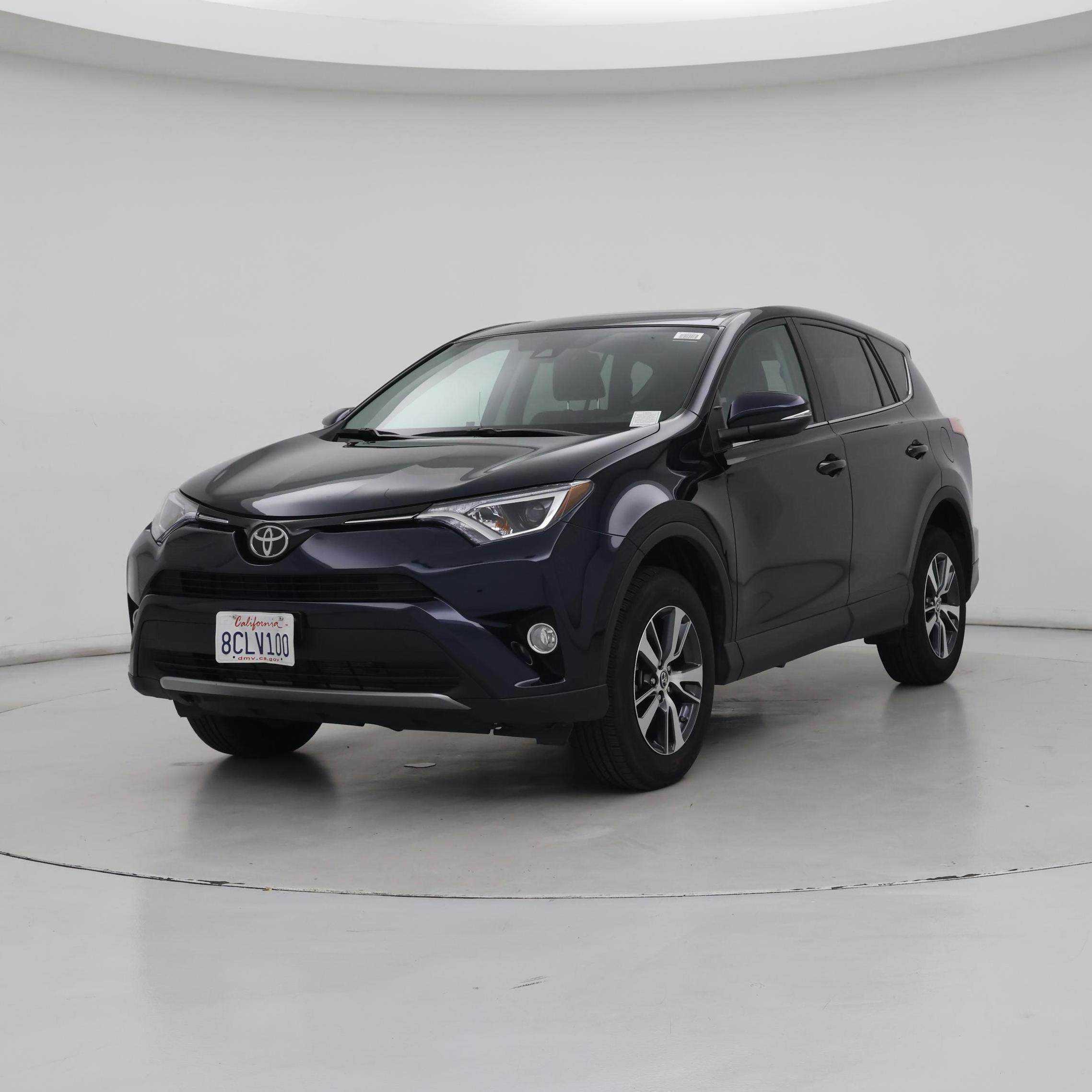 Thumbnail: 2018 Toyota RAV4 - 4
