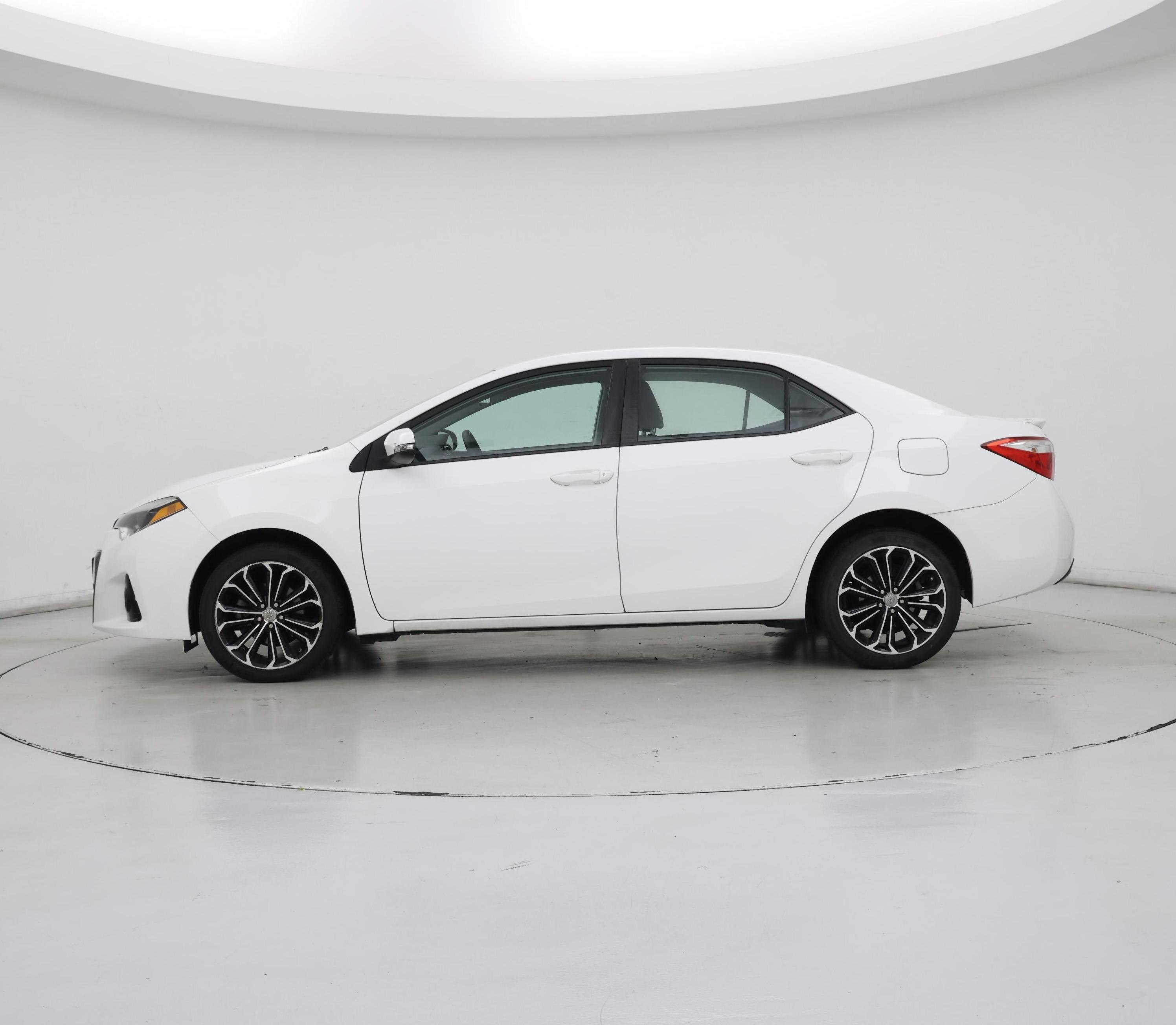 Thumbnail: 2014 Toyota Corolla - 3